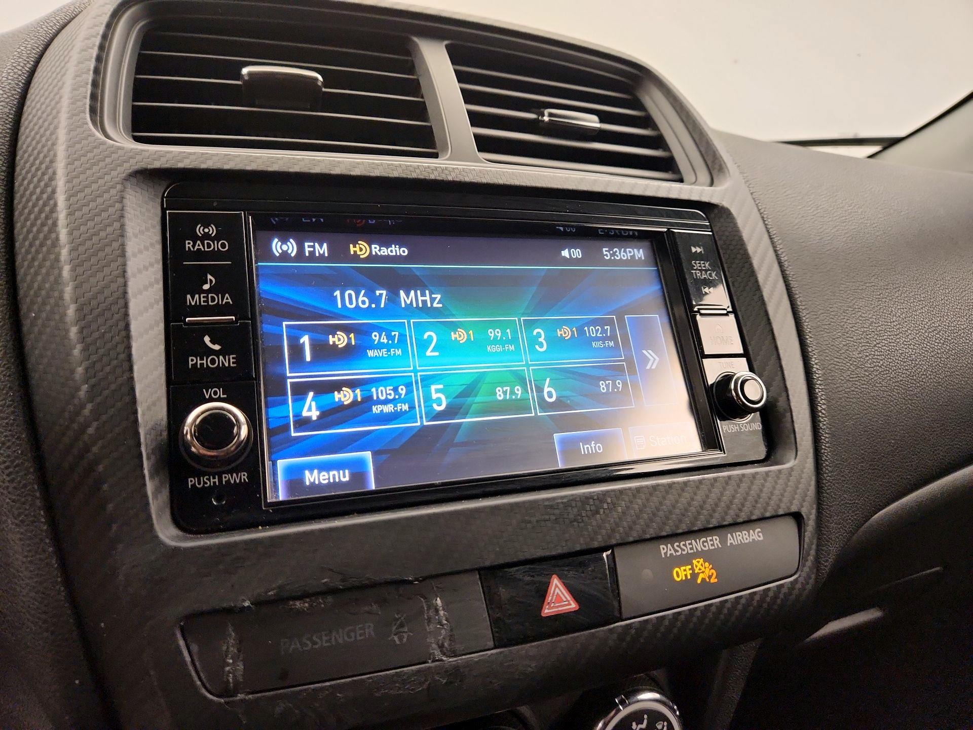 Thumbnail: 2018 Mitsubishi Outlander Sport - 14