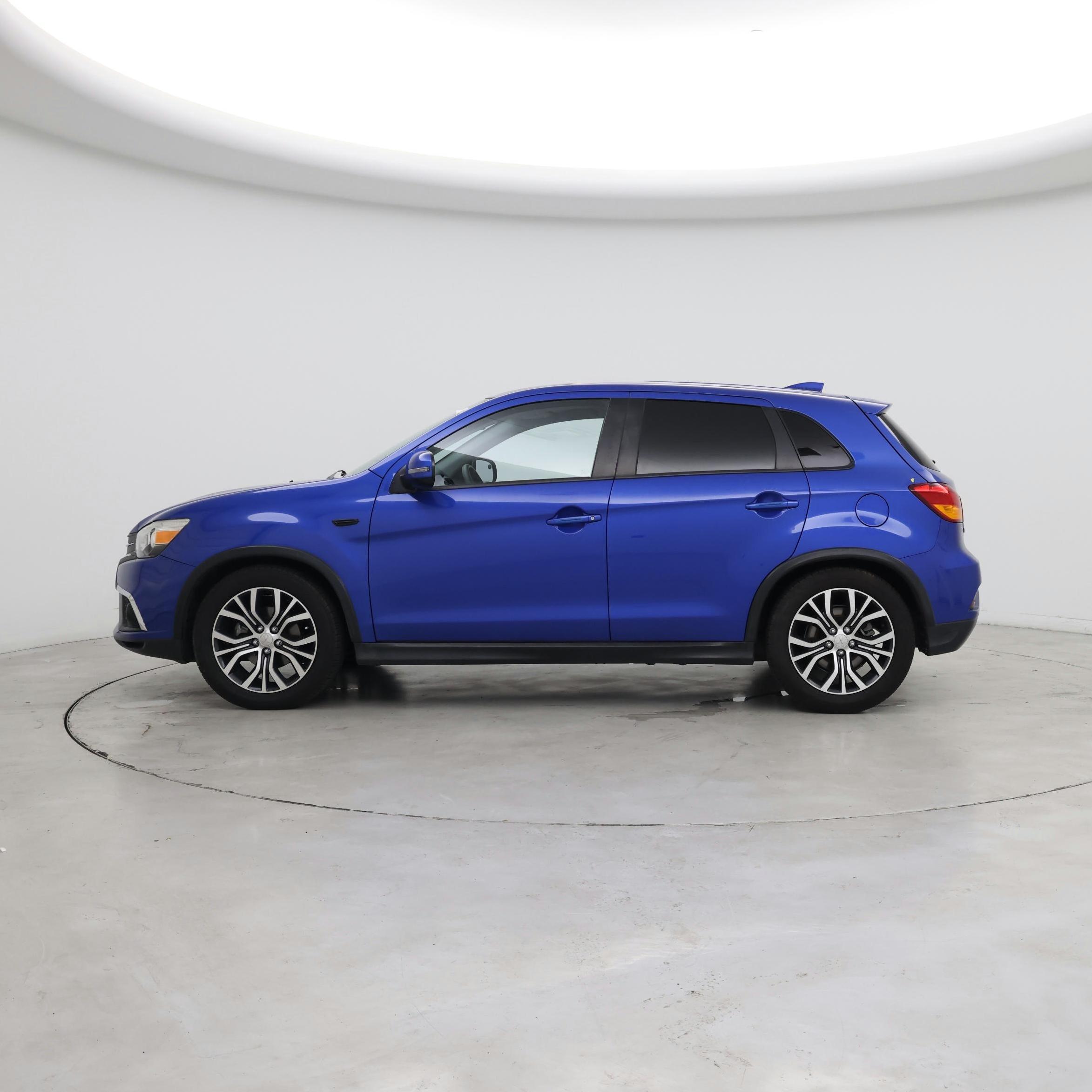 Thumbnail: 2018 Mitsubishi Outlander Sport - 3