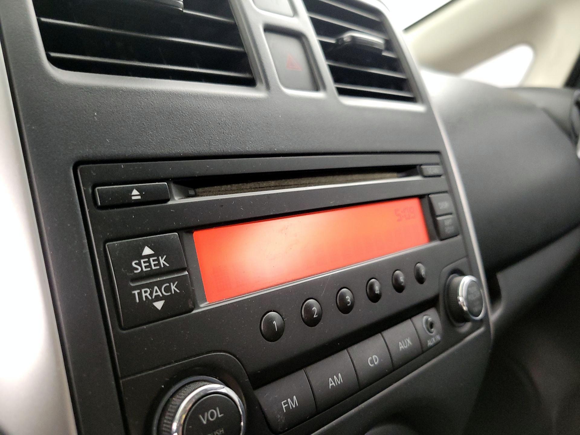 Thumbnail: 2014 Nissan Versa Note - 14