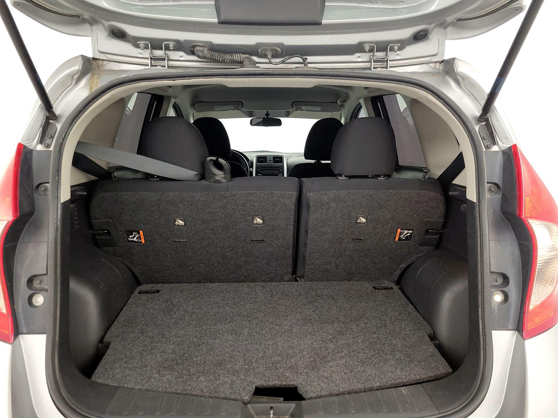 Thumbnail: 2014 Nissan Versa Note - 19