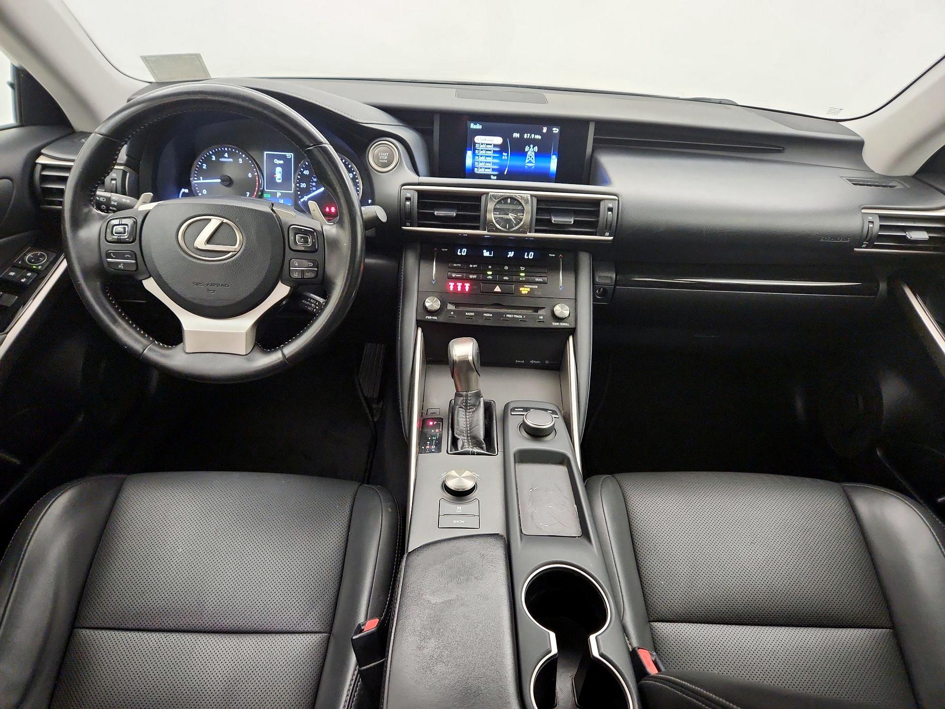Thumbnail: 2017 Lexus IS - 9