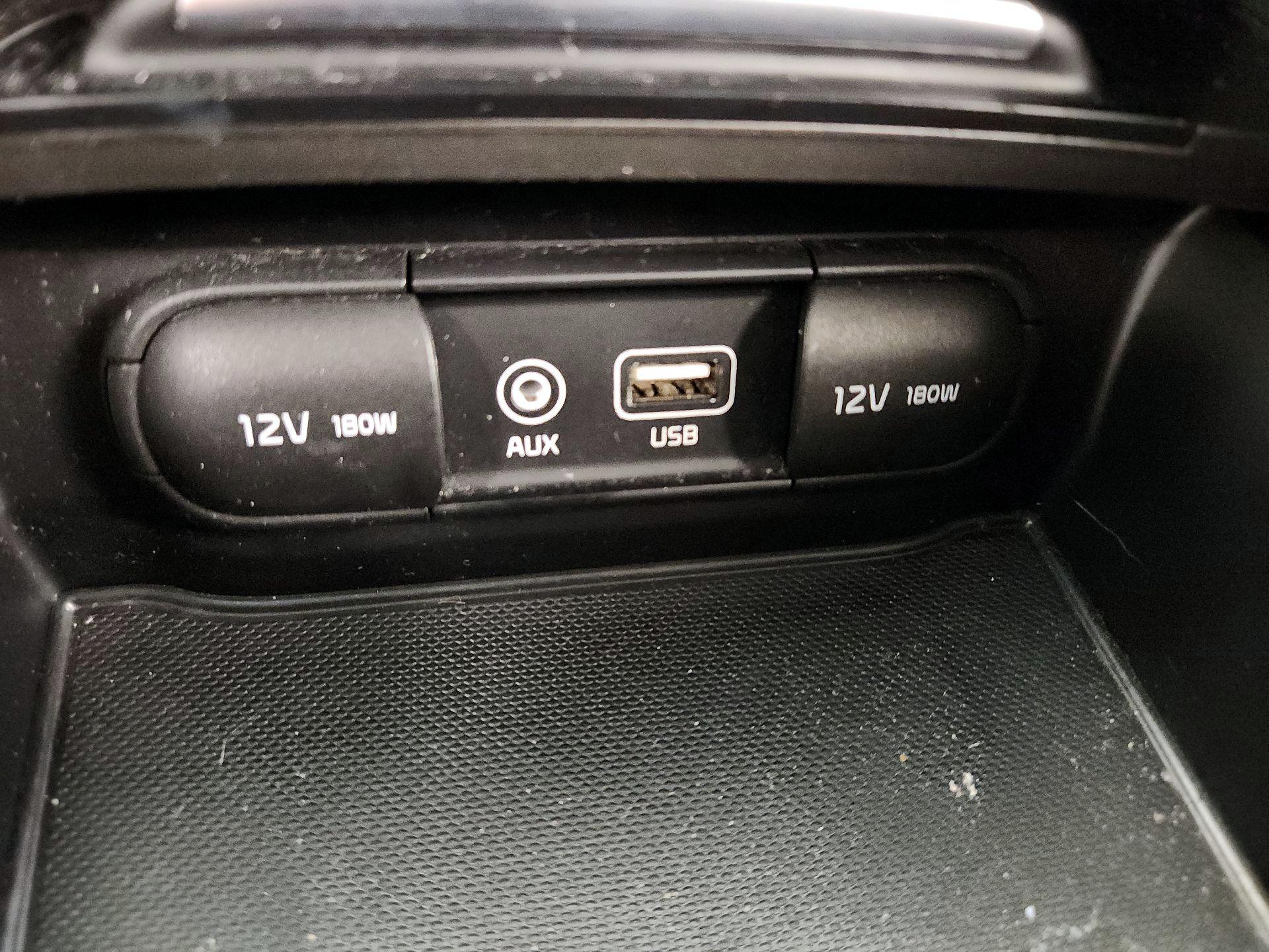 Thumbnail: 2019 Kia Optima - 18