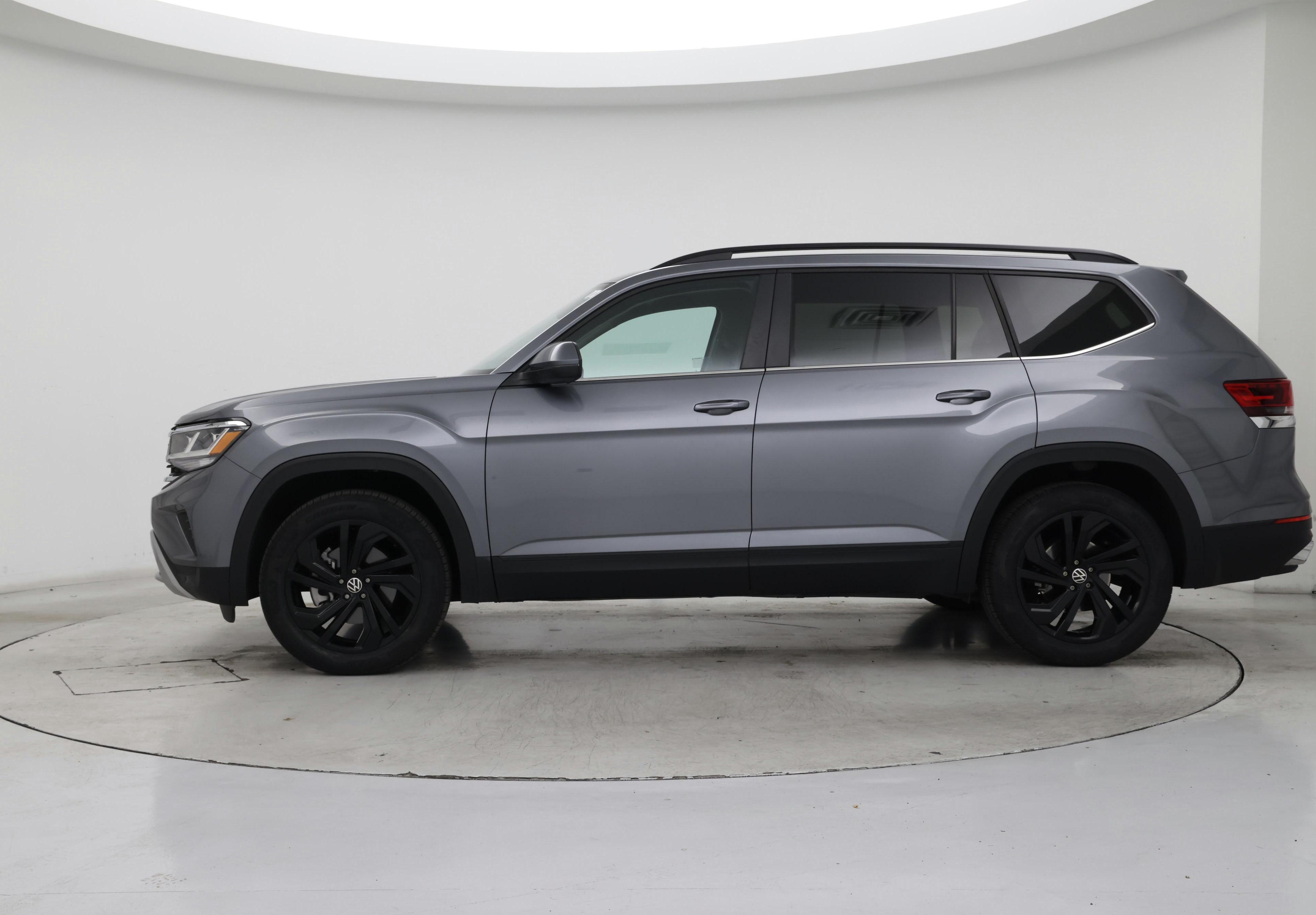 Thumbnail: 2022 Volkswagen Atlas - 3