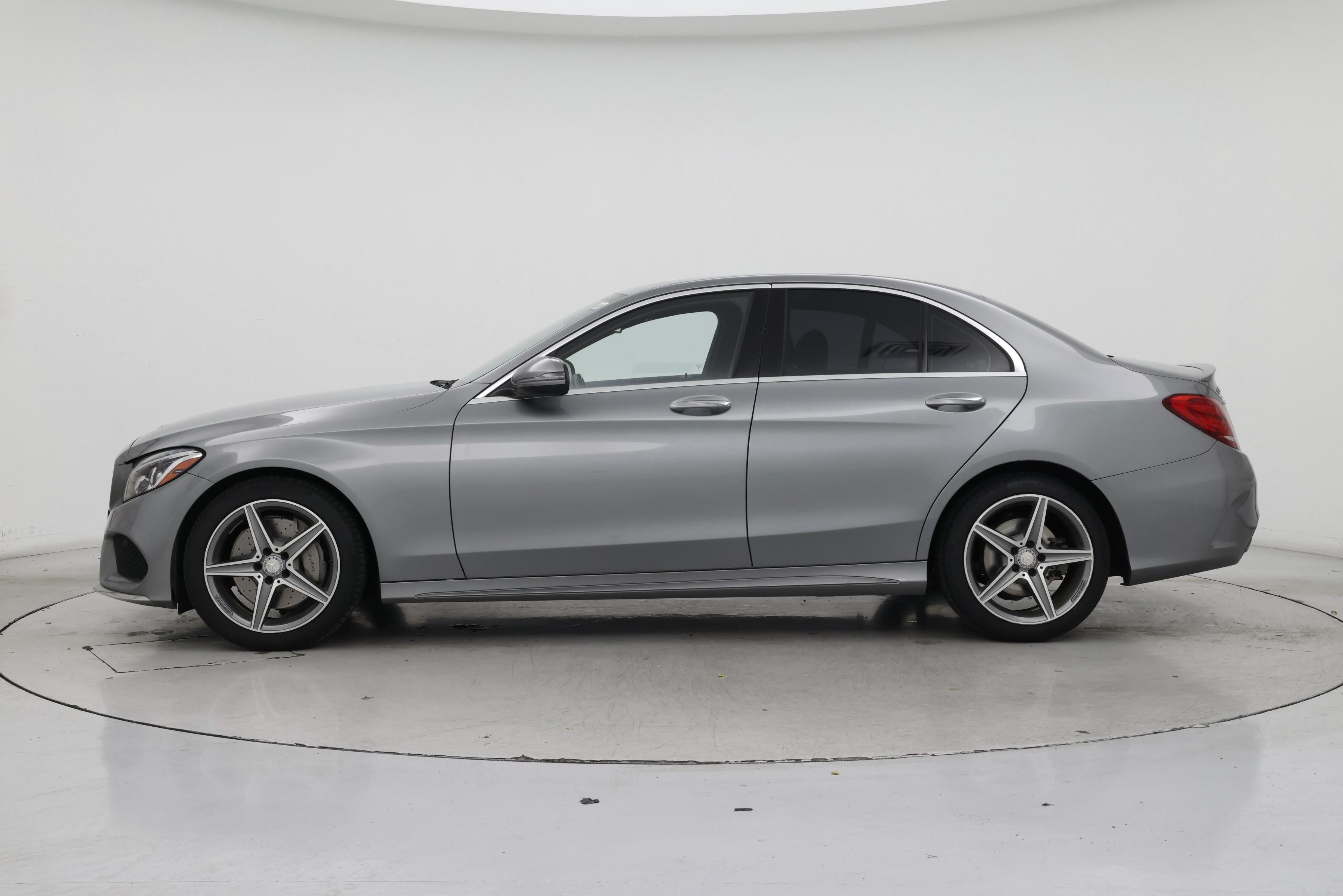 Thumbnail: 2016 Mercedes-Benz C-Class - 3