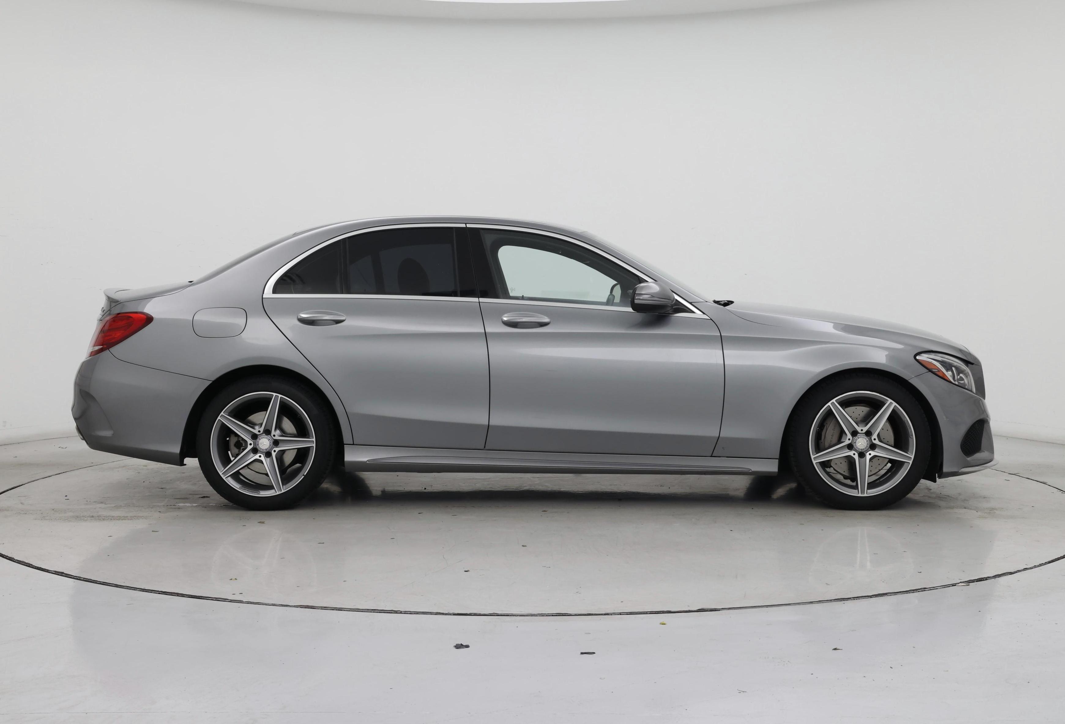 Thumbnail: 2016 Mercedes-Benz C-Class - 7