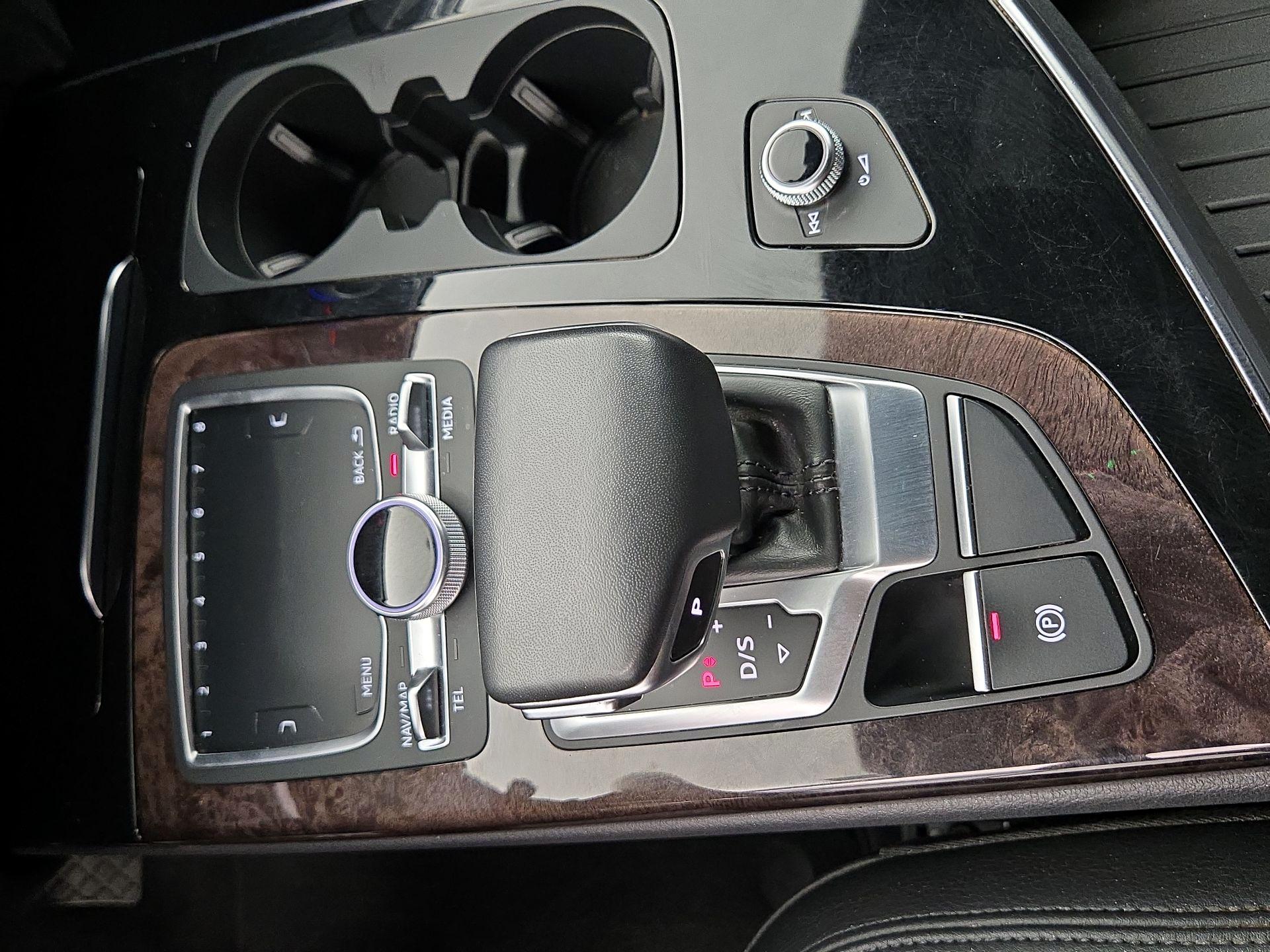 Thumbnail: 2019 Audi Q7 - 18