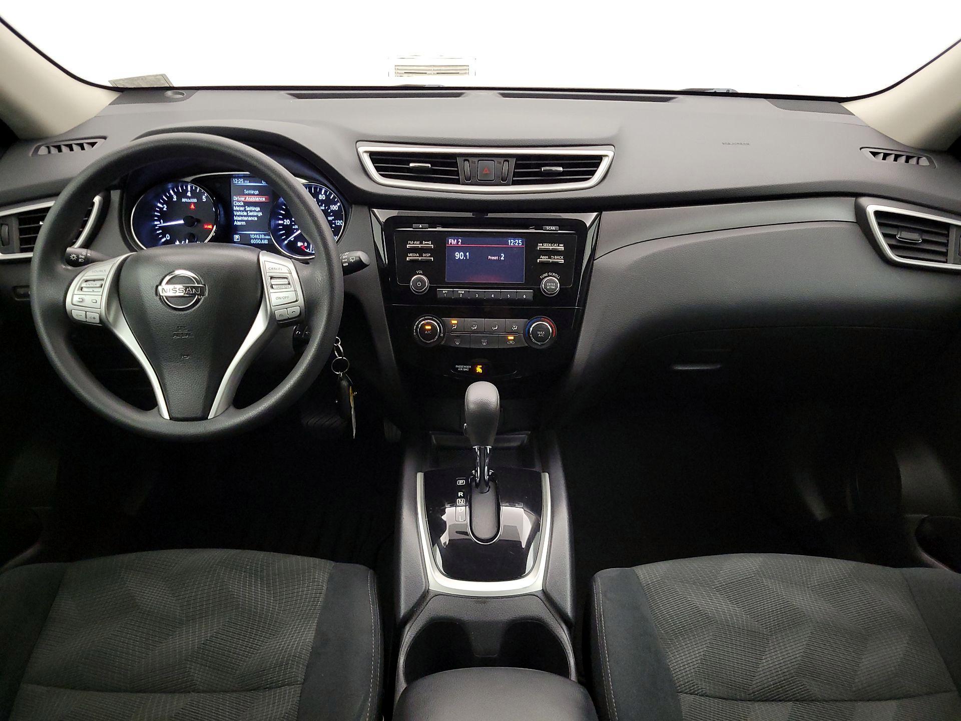 Thumbnail: 2016 Nissan Rogue - 9