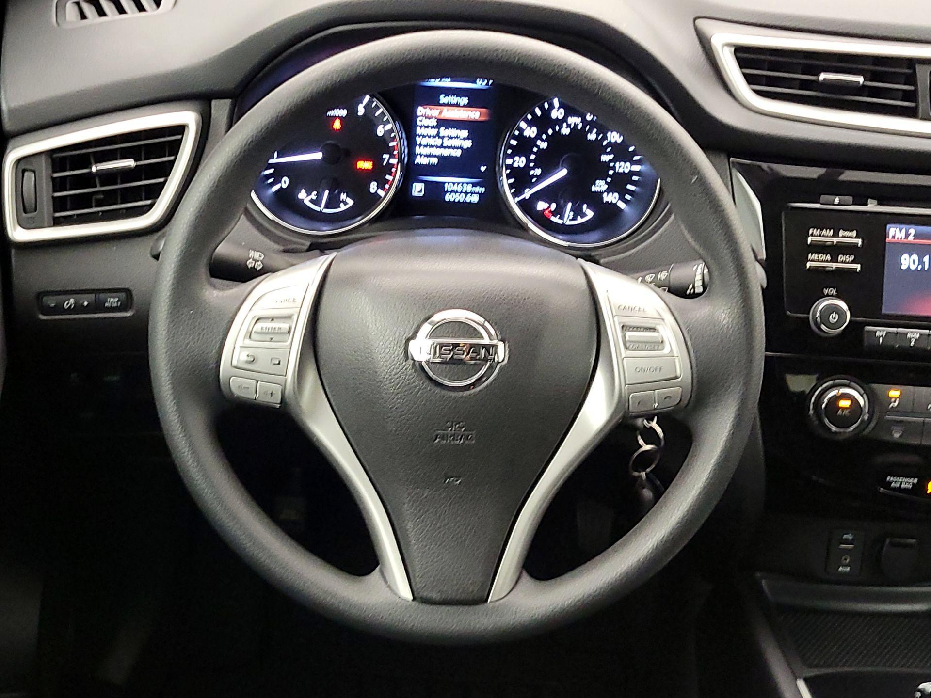 Thumbnail: 2016 Nissan Rogue - 10