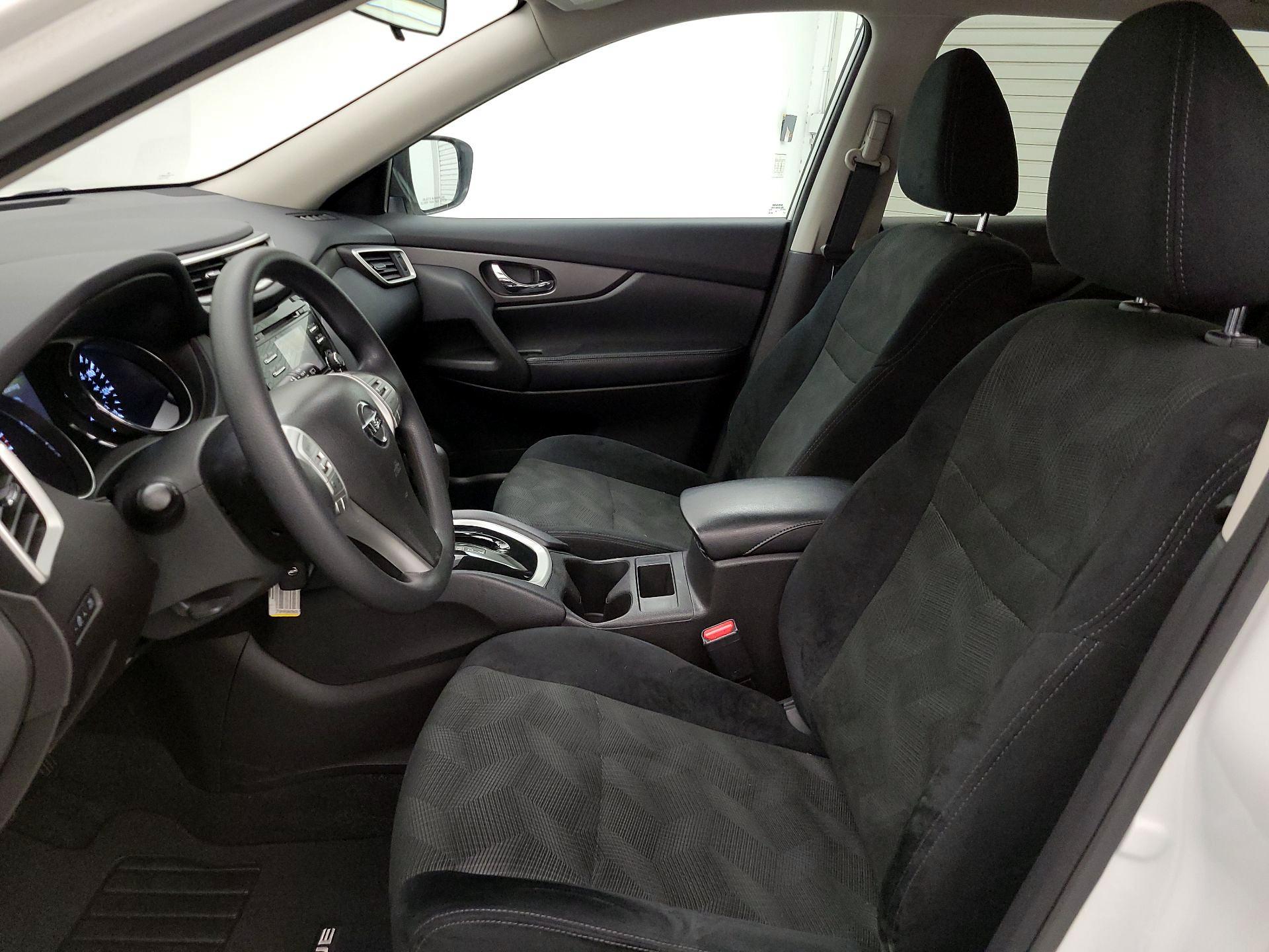 Thumbnail: 2016 Nissan Rogue - 11