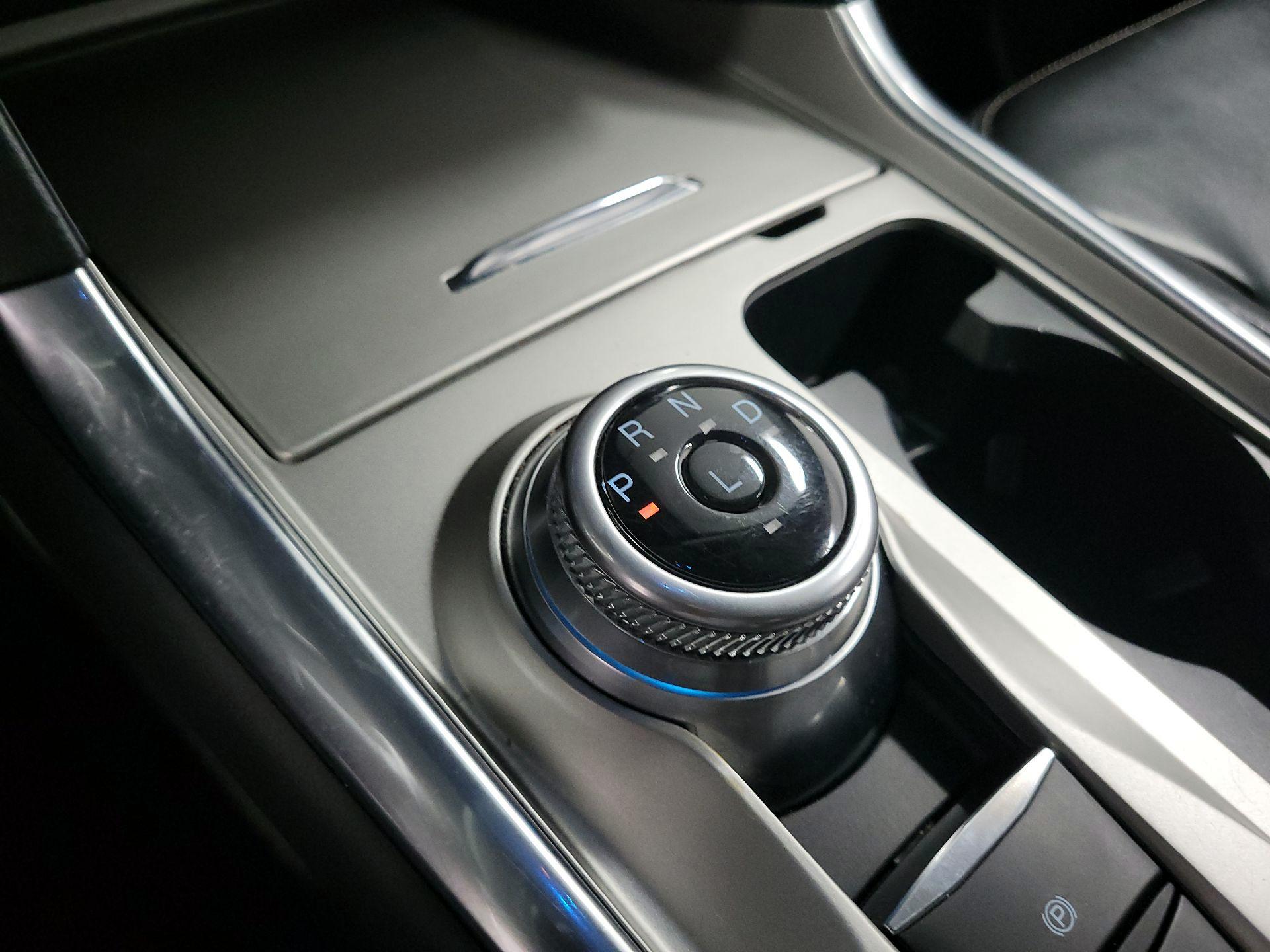 Thumbnail: 2023 Ford Explorer - 17