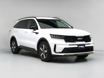 White 2022 Kia Sorento S