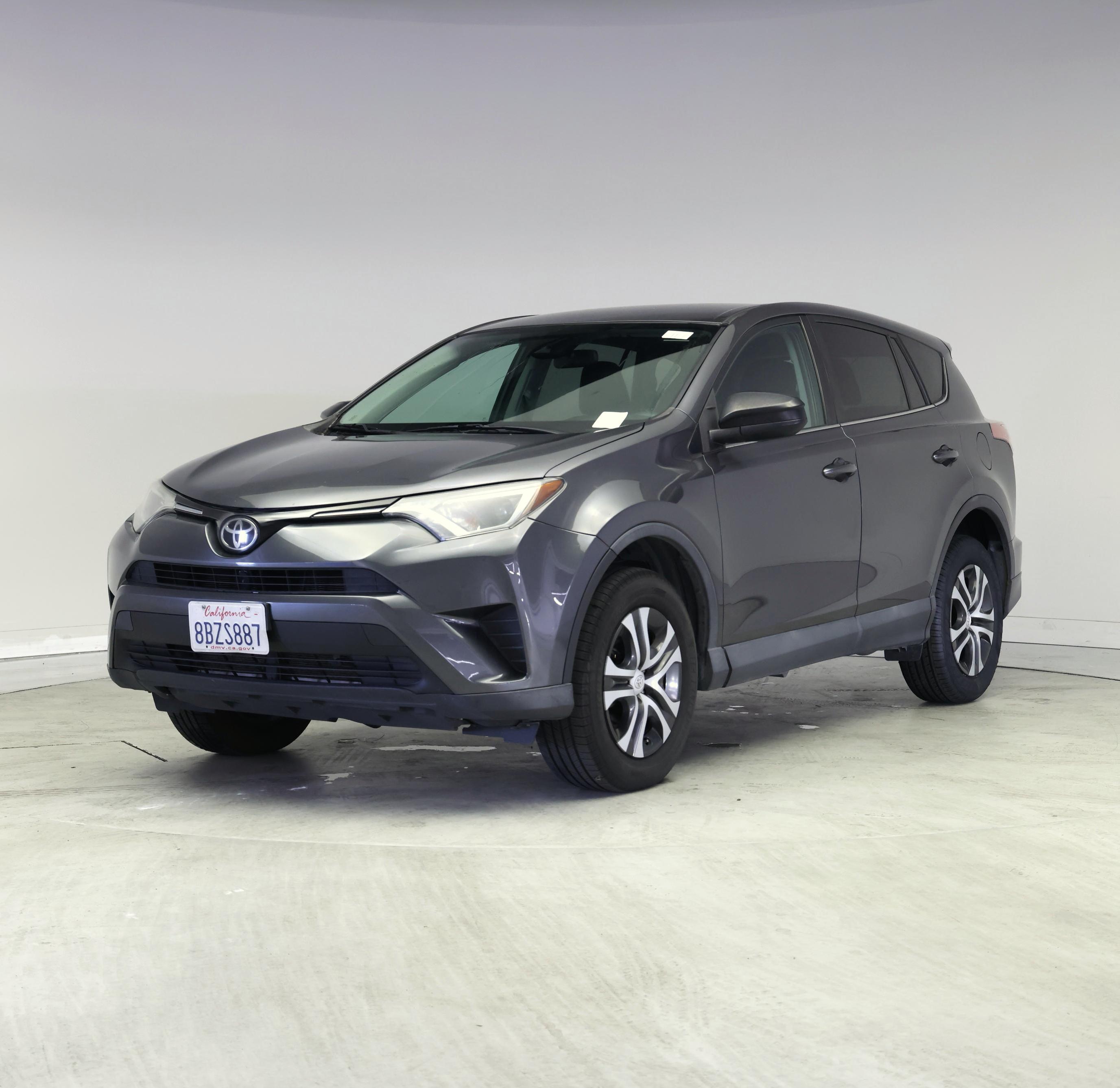 Thumbnail: 2018 Toyota RAV4 - 4