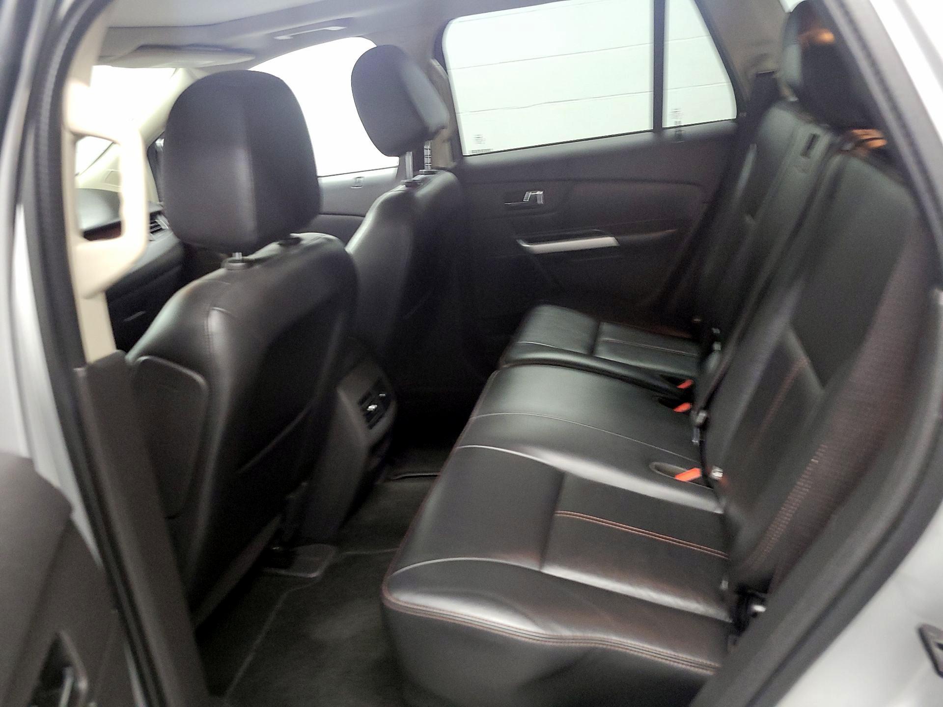 Thumbnail: 2013 Ford Edge - 18