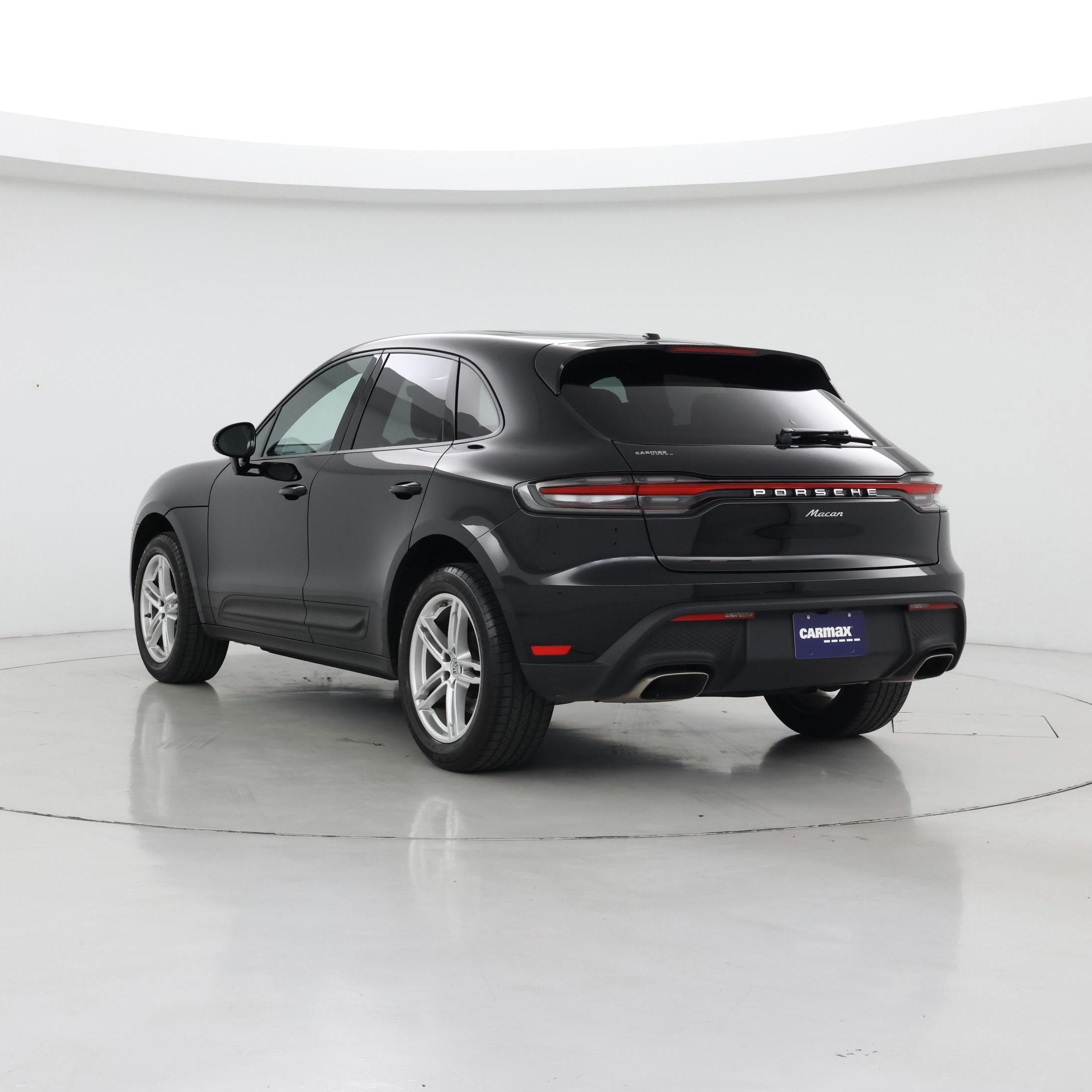 Thumbnail: 2022 Porsche Macan - 2
