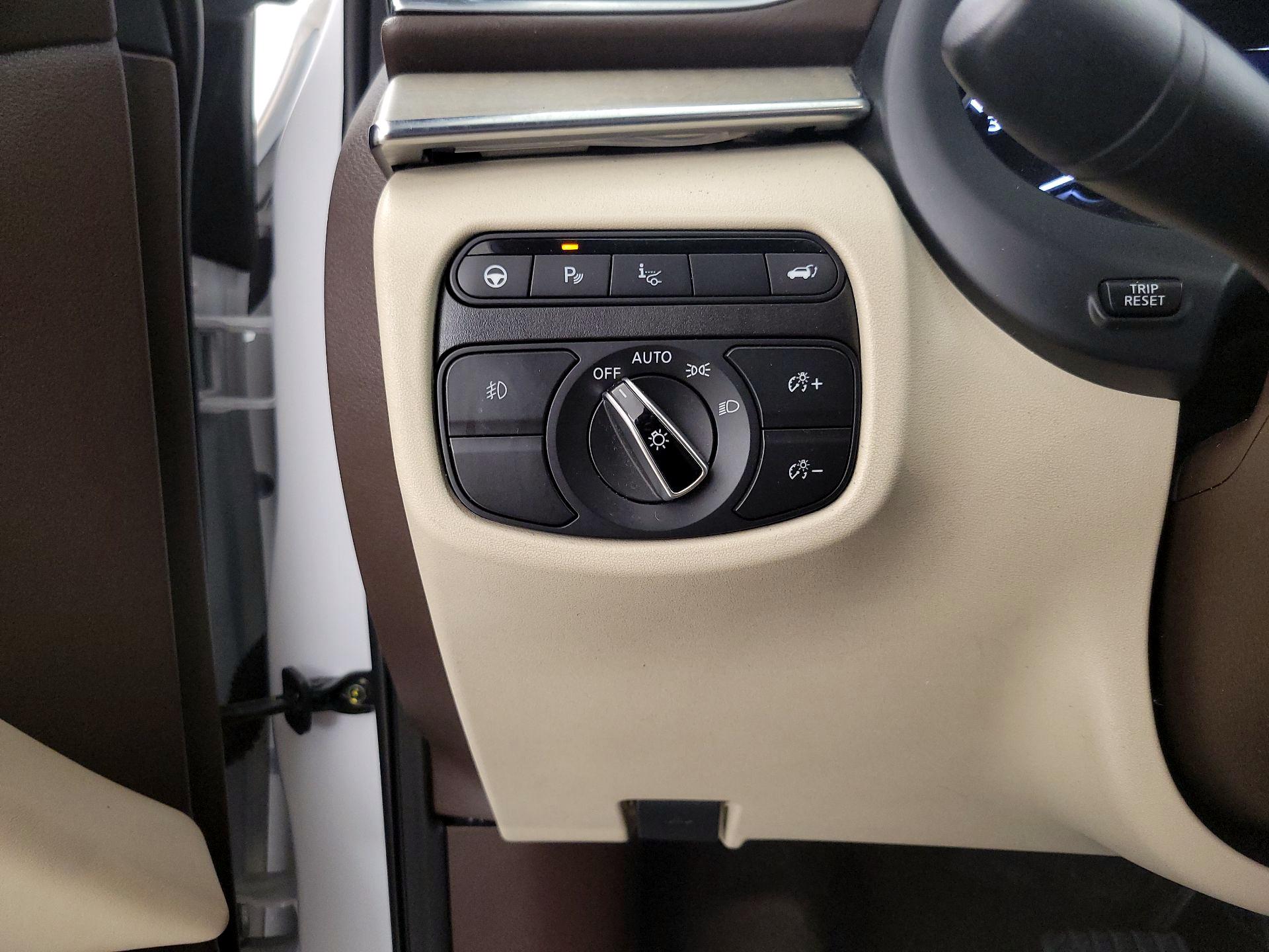 Thumbnail: 2019 INFINITI QX50 - 13
