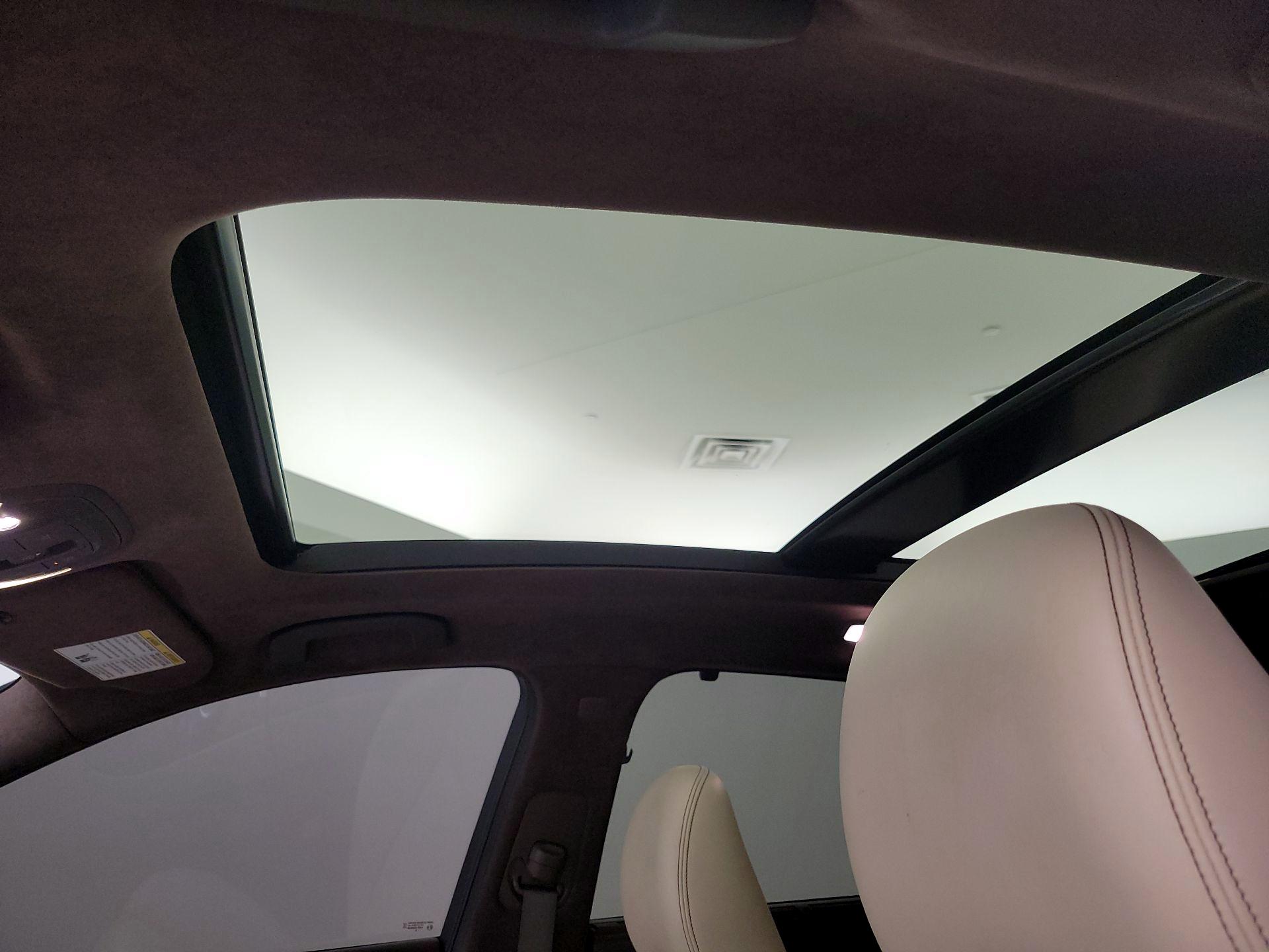 Thumbnail: 2019 INFINITI QX50 - 20