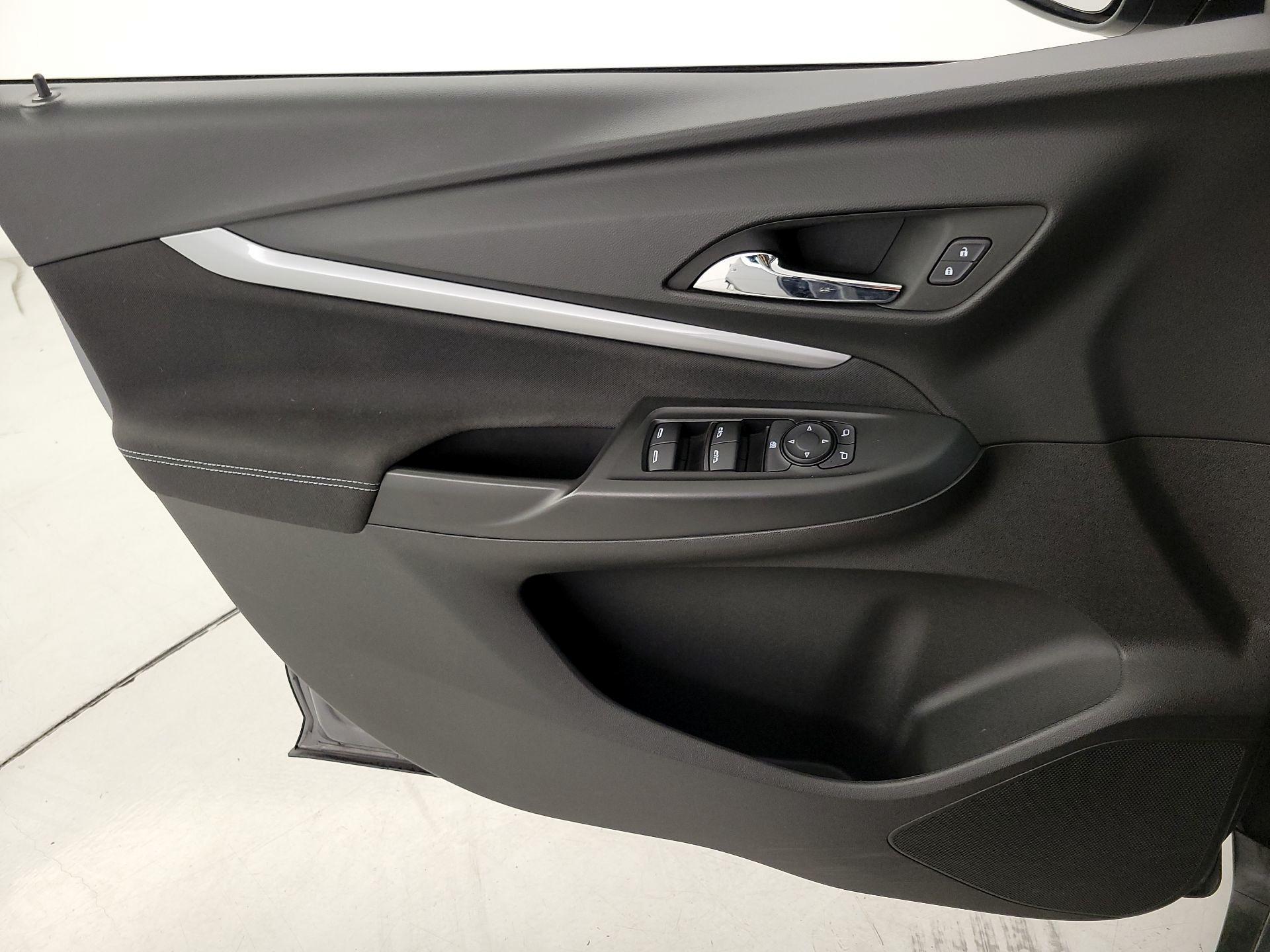 Thumbnail: 2023 Chevrolet Bolt EUV - 12