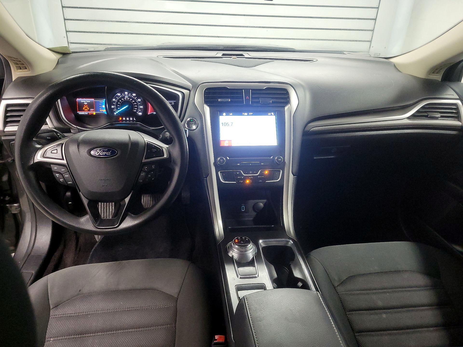 Thumbnail: 2017 Ford Fusion - 9