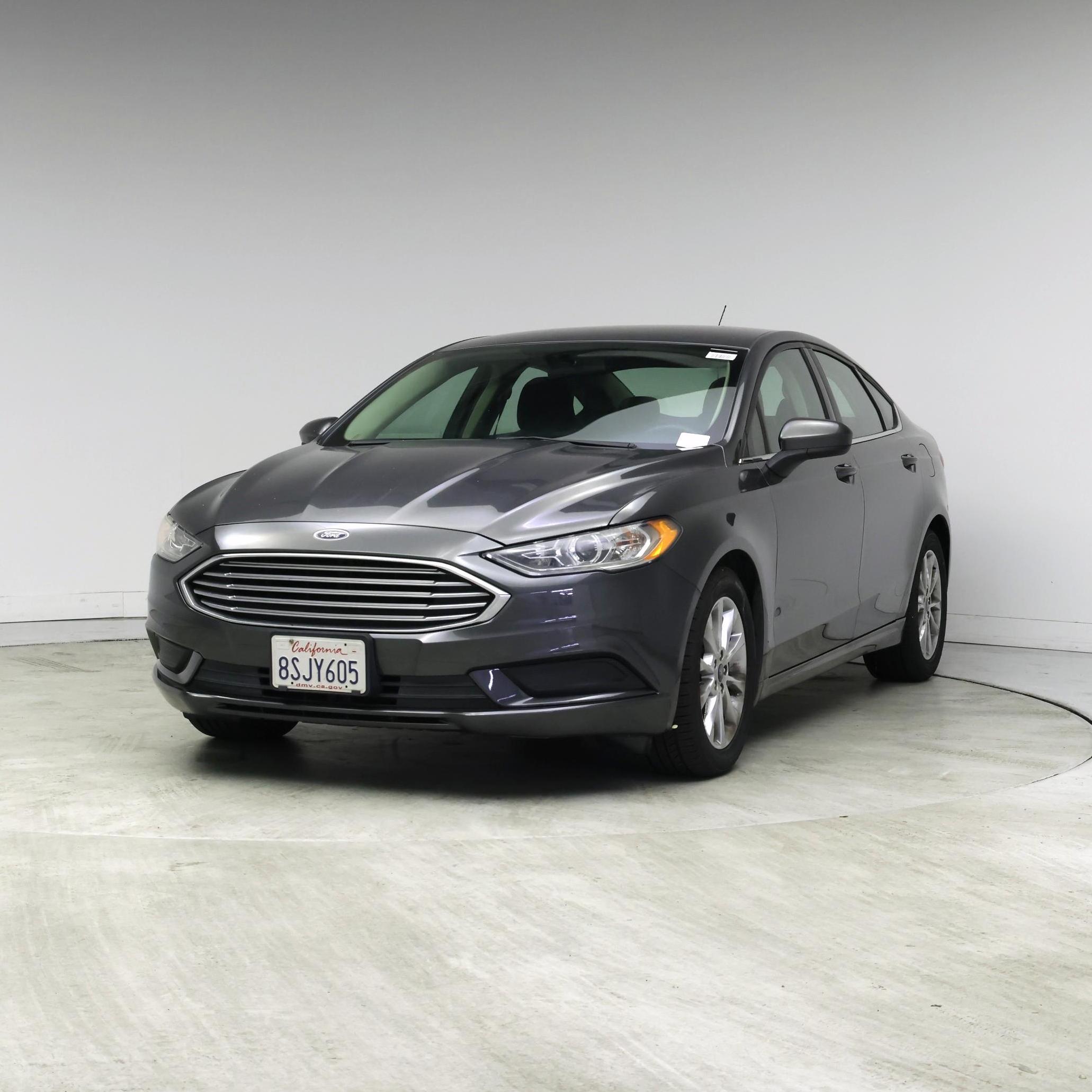 Thumbnail: 2017 Ford Fusion - 4