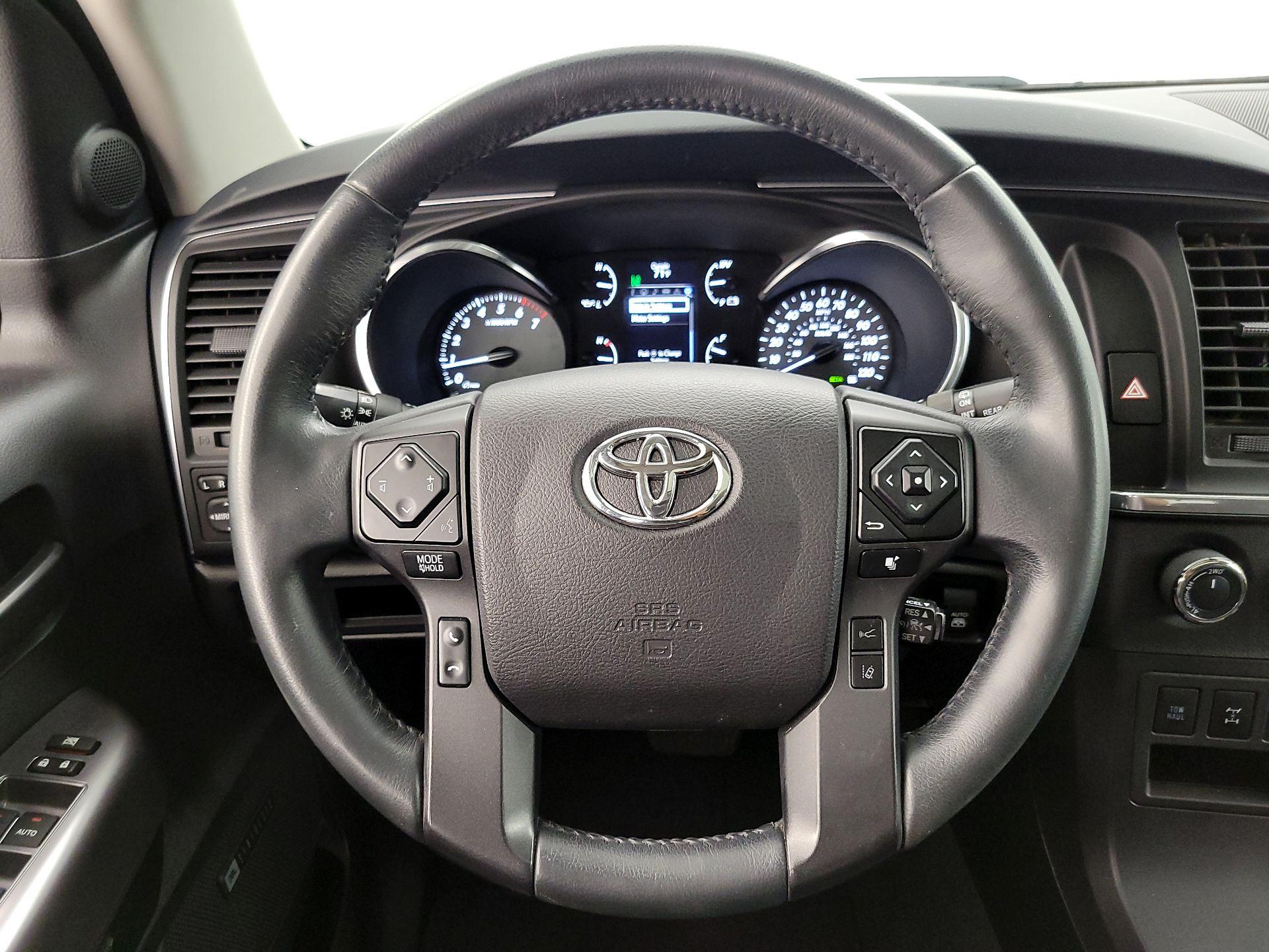 Thumbnail: 2021 Toyota Sequoia - 10