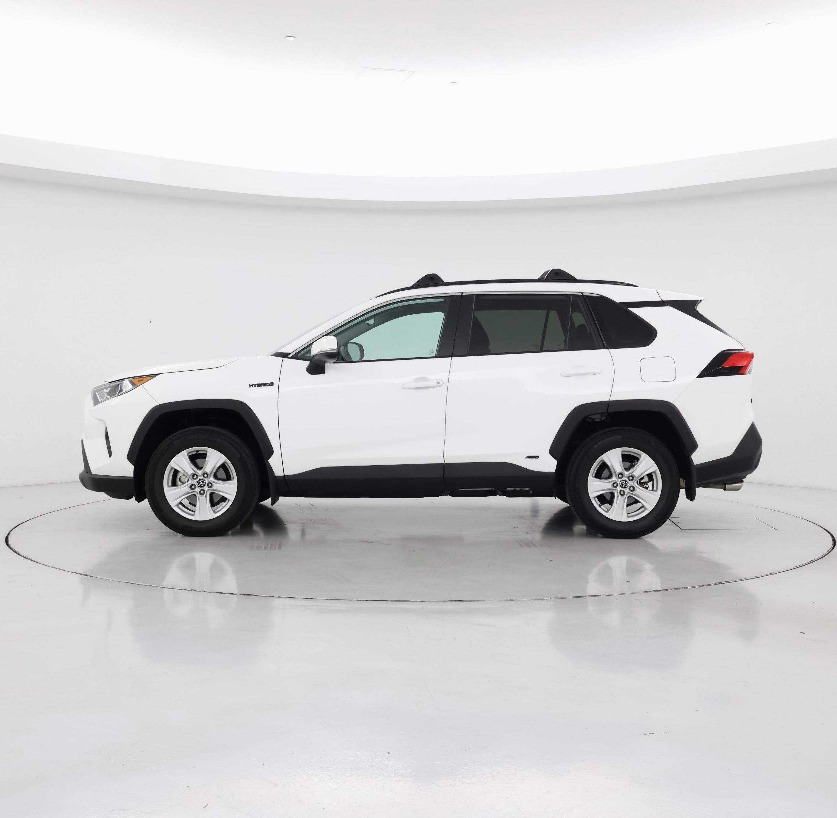 Thumbnail: 2020 Toyota RAV4 - 3