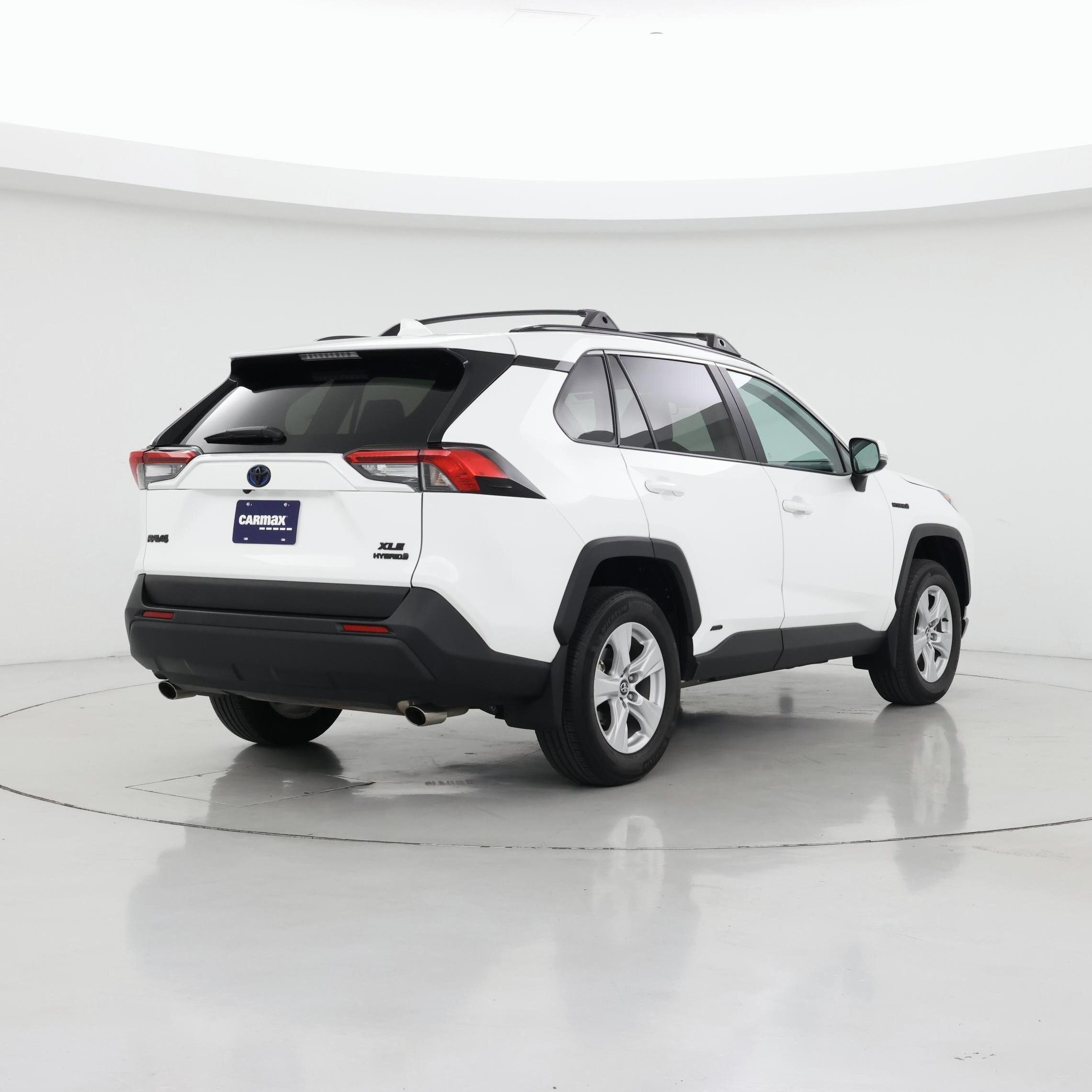 Thumbnail: 2020 Toyota RAV4 - 8