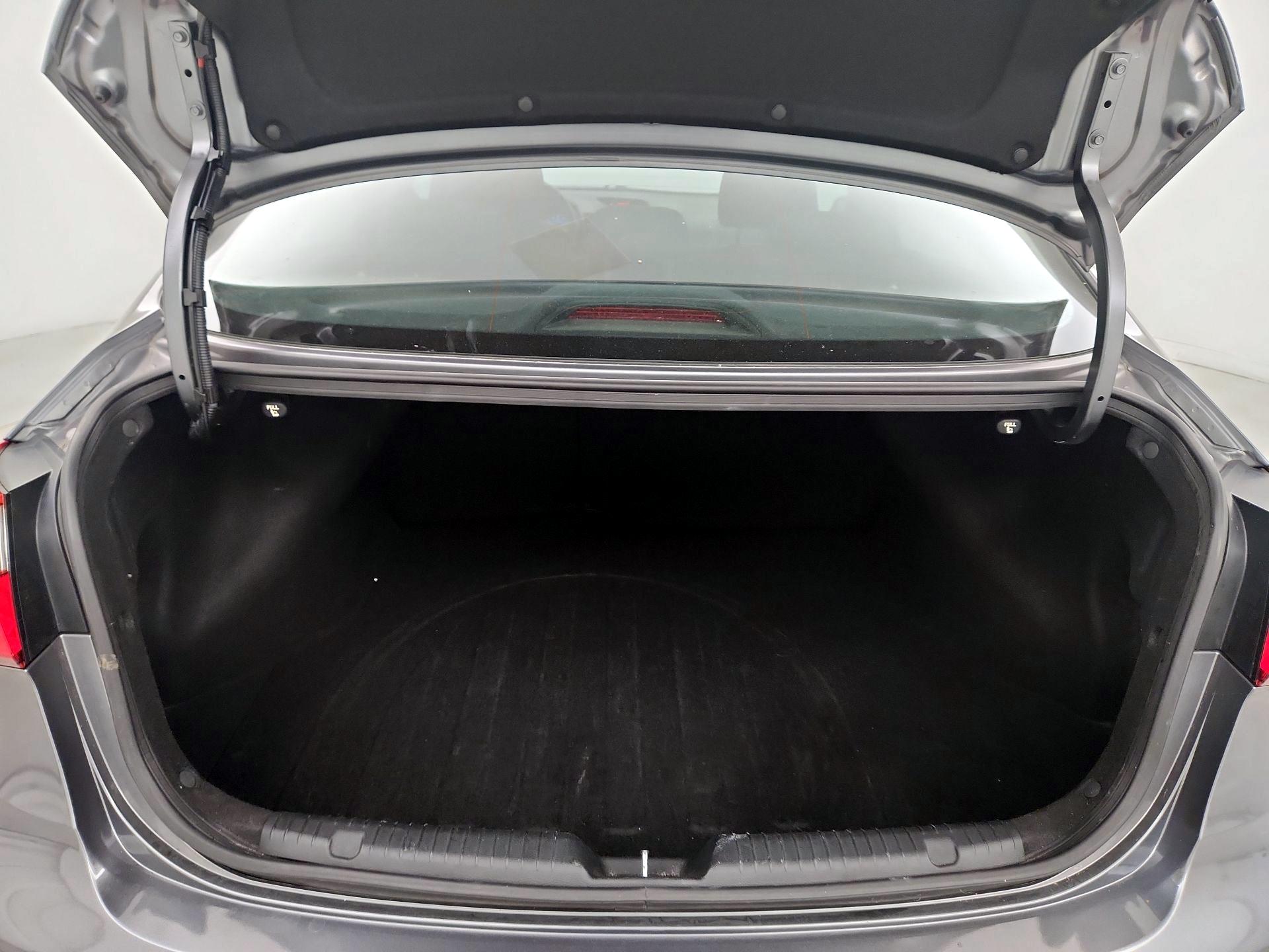 Thumbnail: 2016 Kia Forte - 20