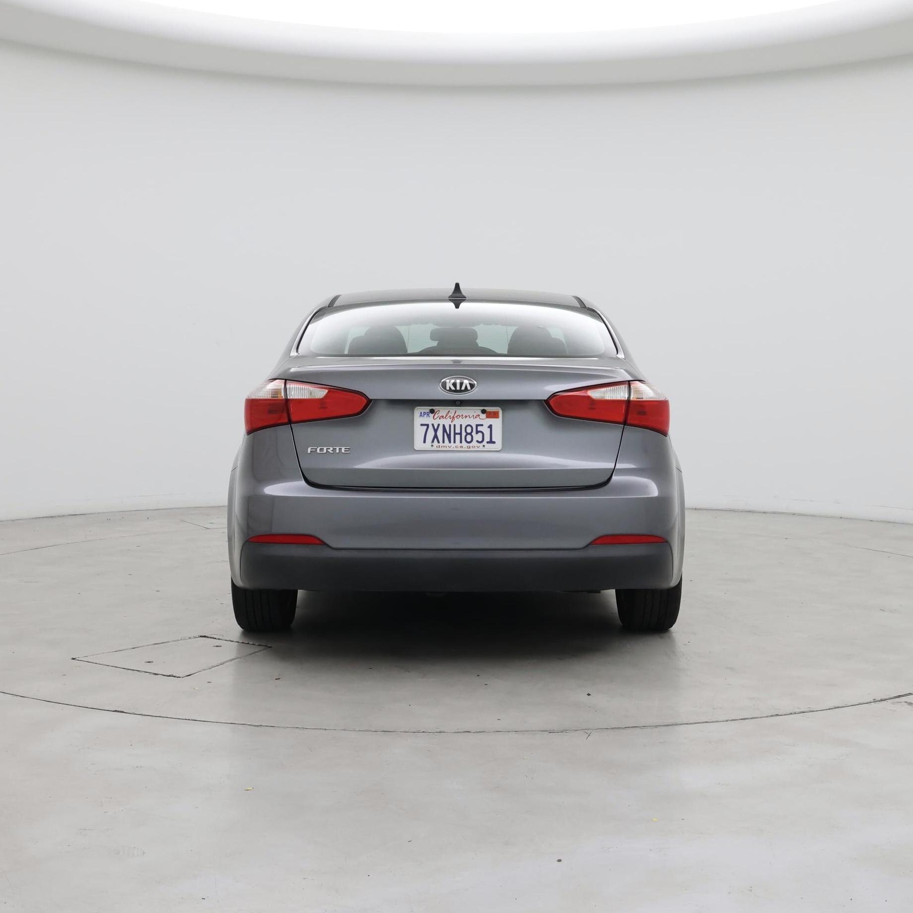 Thumbnail: 2016 Kia Forte - 6