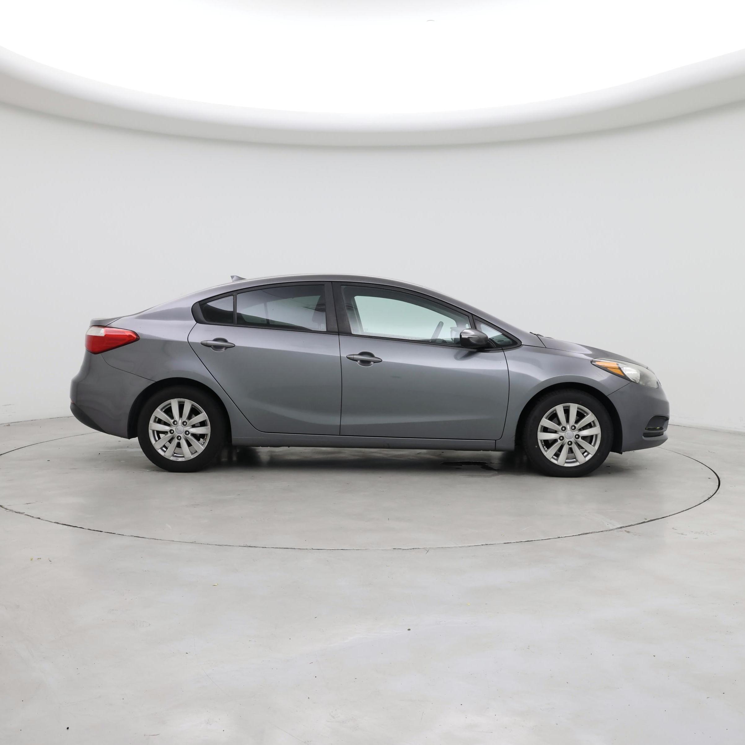 Thumbnail: 2016 Kia Forte - 7