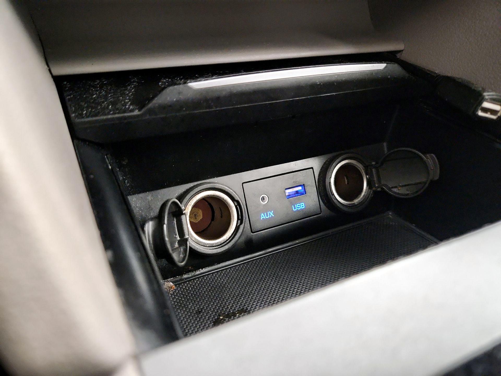 Thumbnail: 2017 Hyundai Elantra - 17