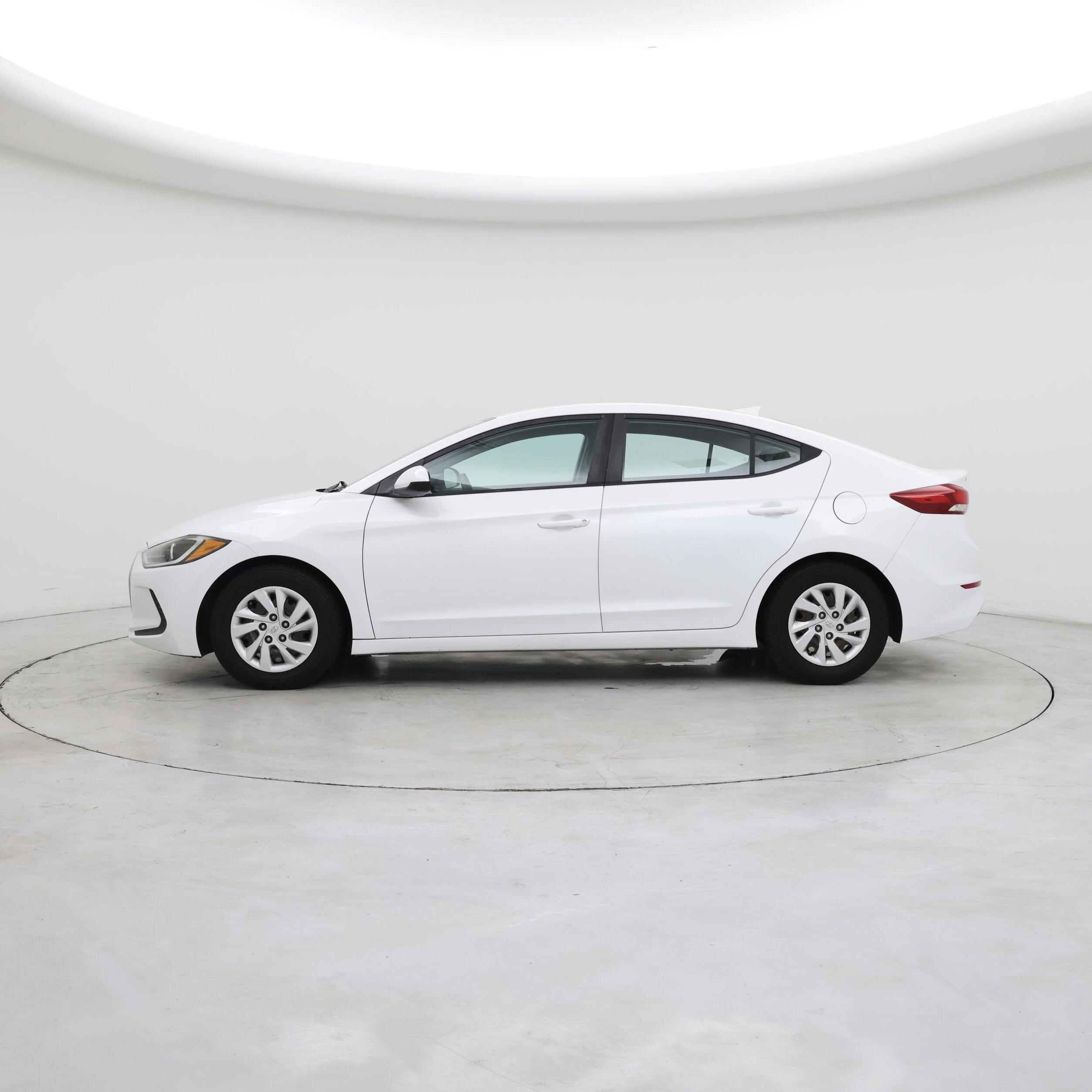 Thumbnail: 2017 Hyundai Elantra - 3