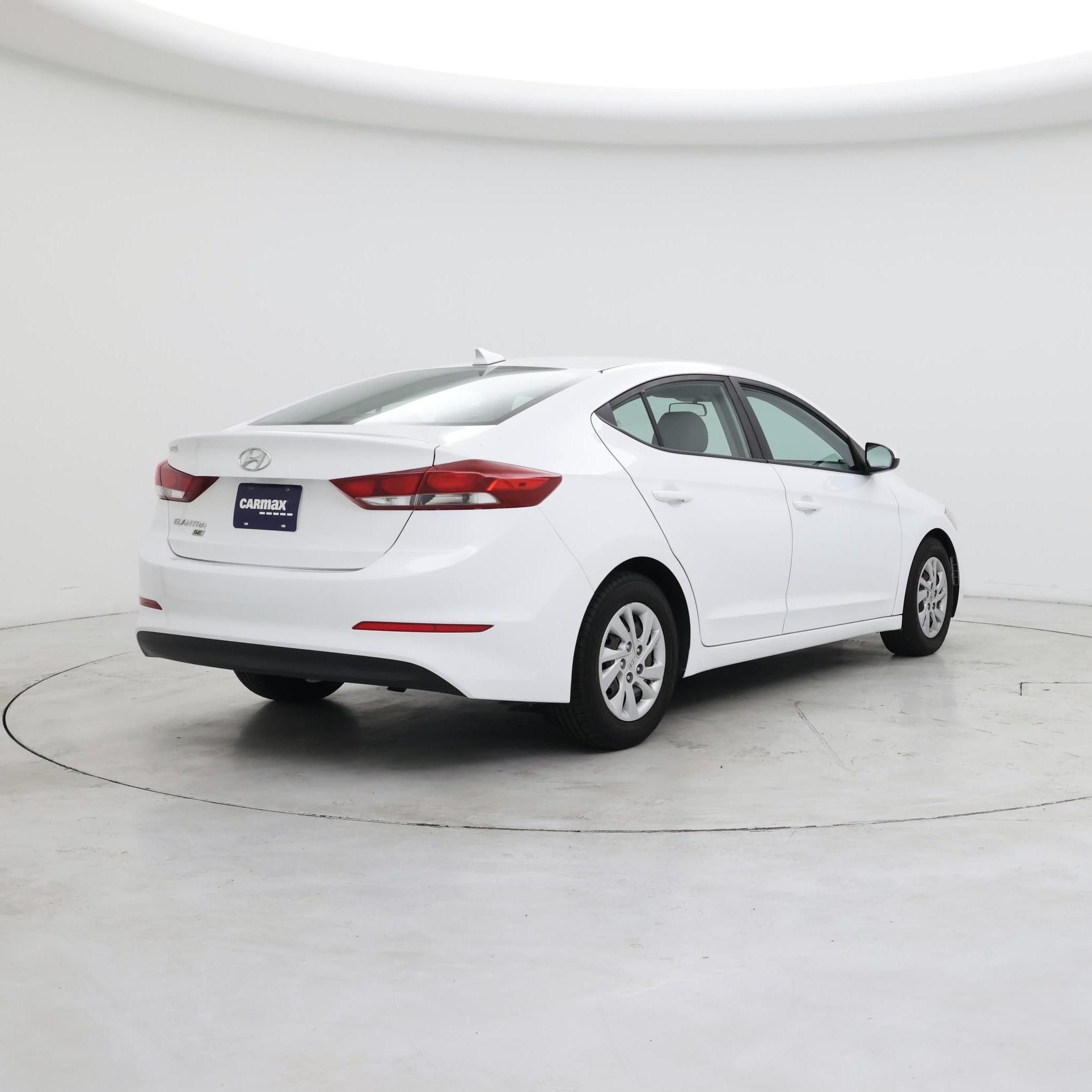 Thumbnail: 2017 Hyundai Elantra - 8