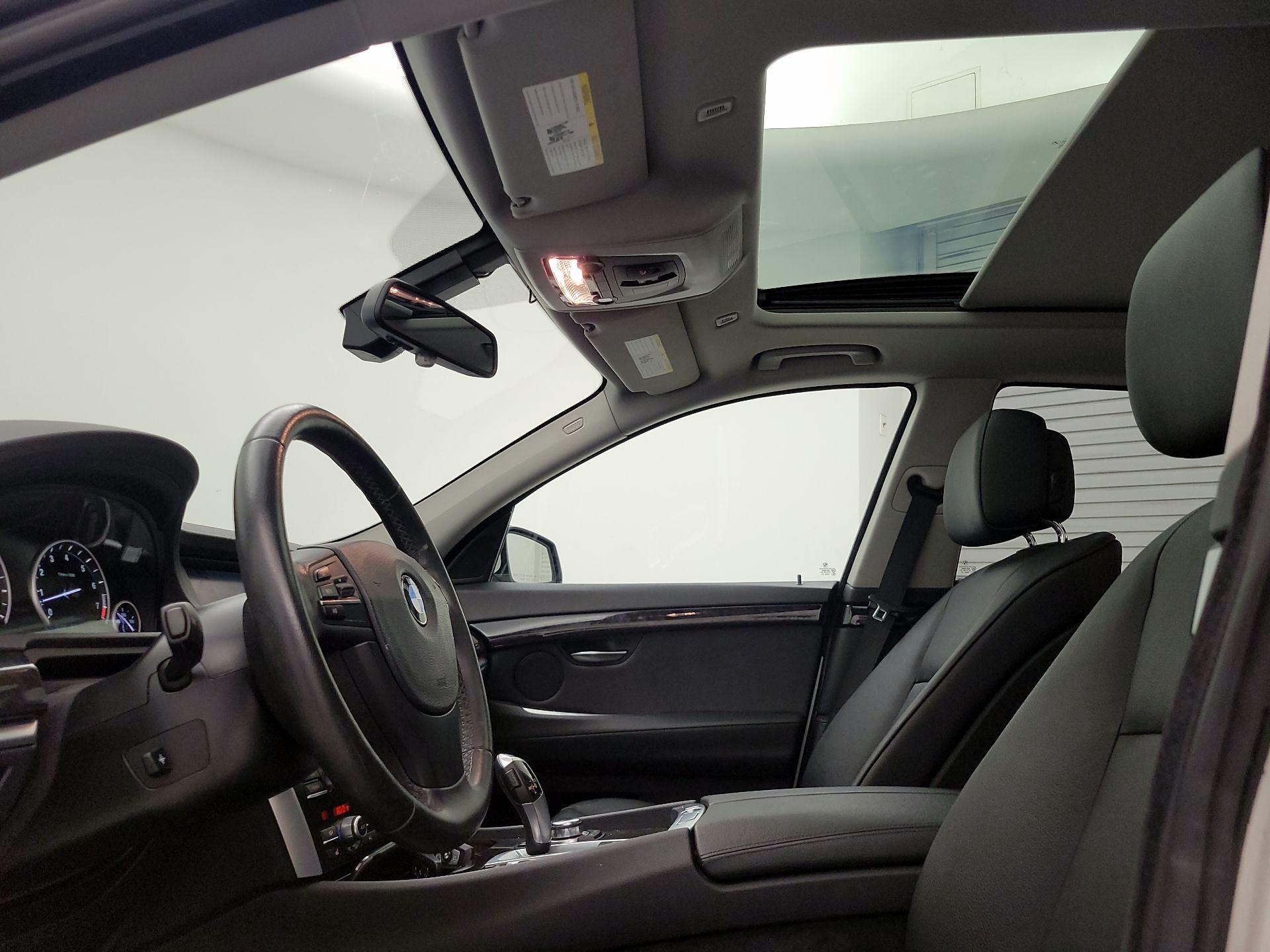 Thumbnail: 2013 BMW 5 Series - 19