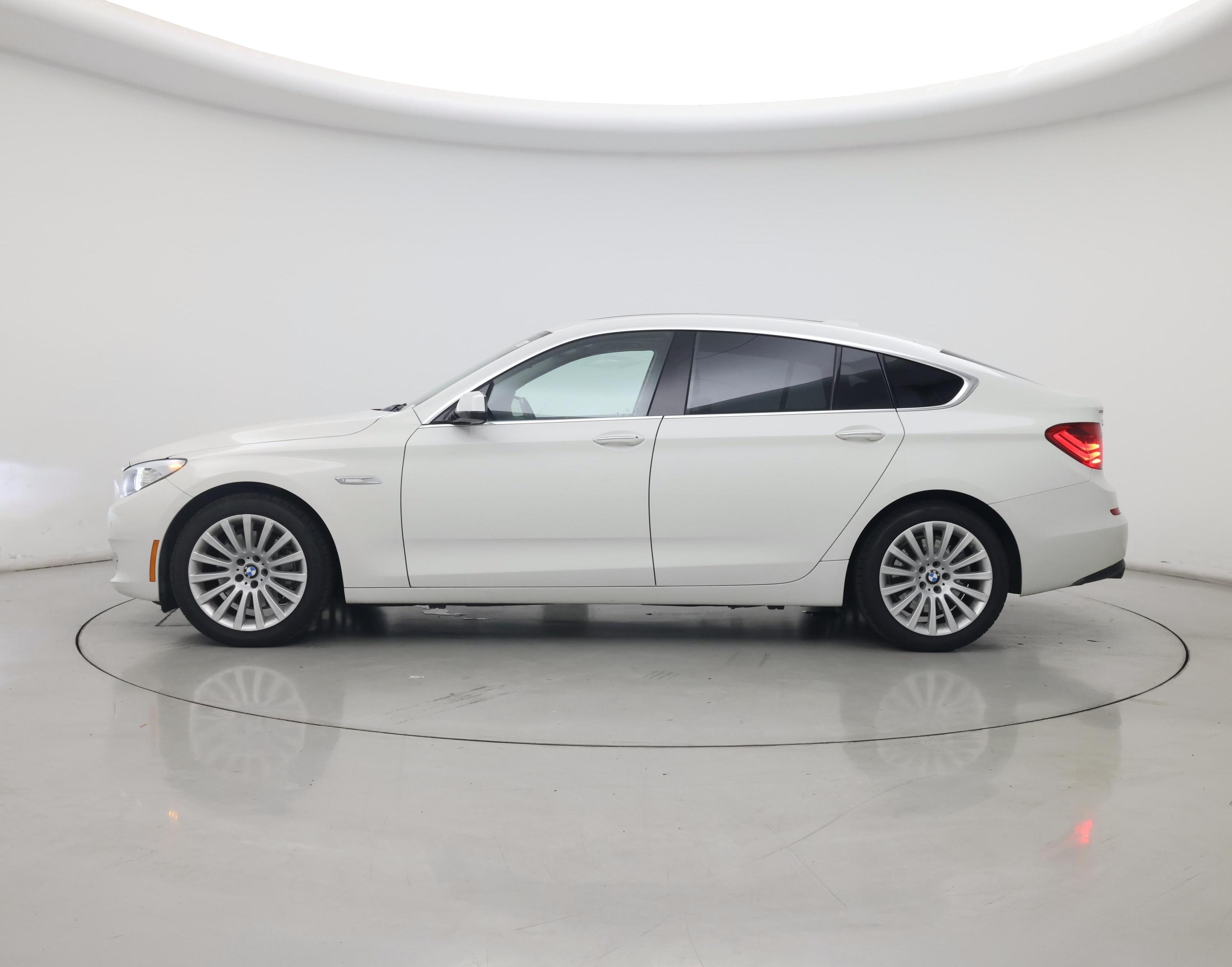 Thumbnail: 2013 BMW 5 Series - 3