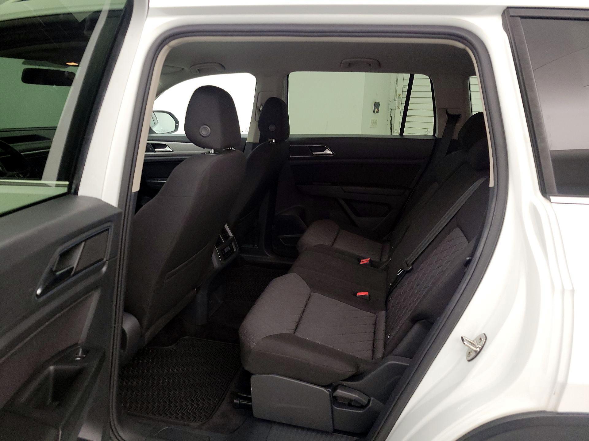 Thumbnail: 2018 Volkswagen Atlas - 17