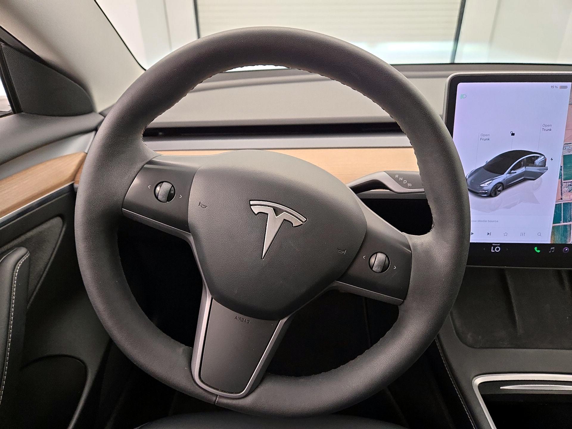 Thumbnail: 2022 Tesla Model 3 - 10