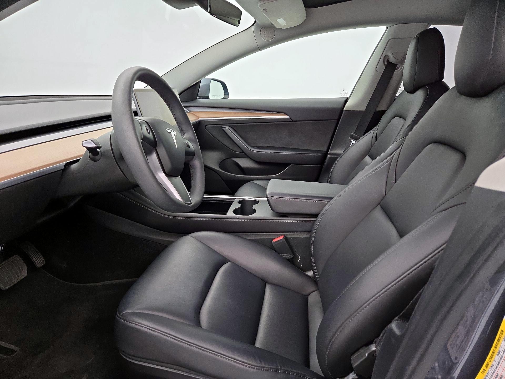 Thumbnail: 2022 Tesla Model 3 - 11