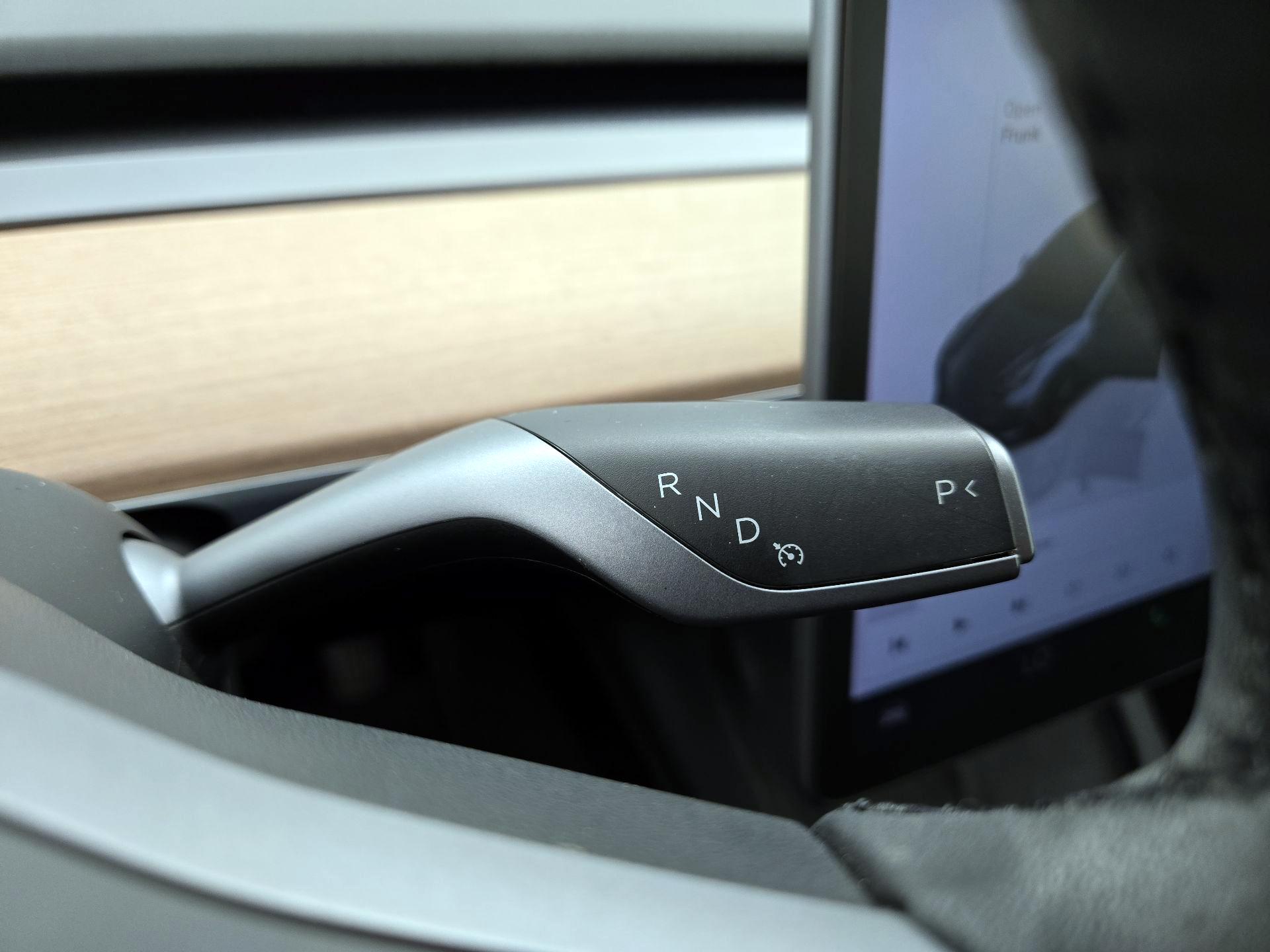Thumbnail: 2022 Tesla Model 3 - 17