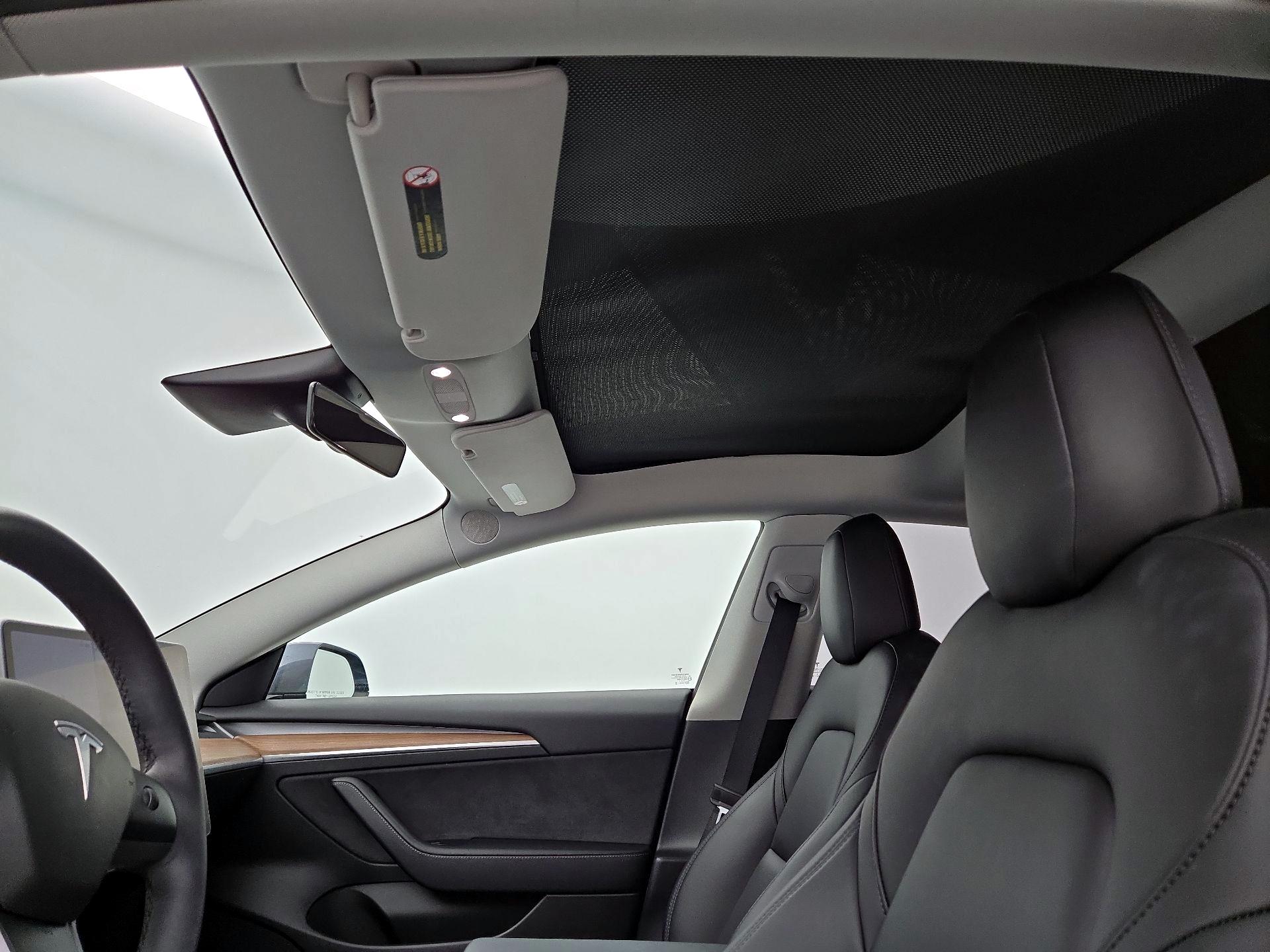Thumbnail: 2022 Tesla Model 3 - 18