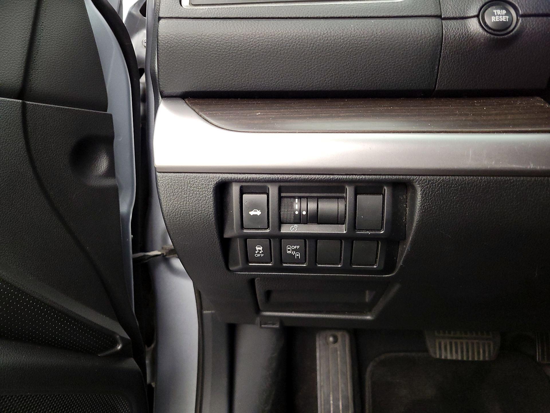 Thumbnail: 2015 Subaru Legacy - 13