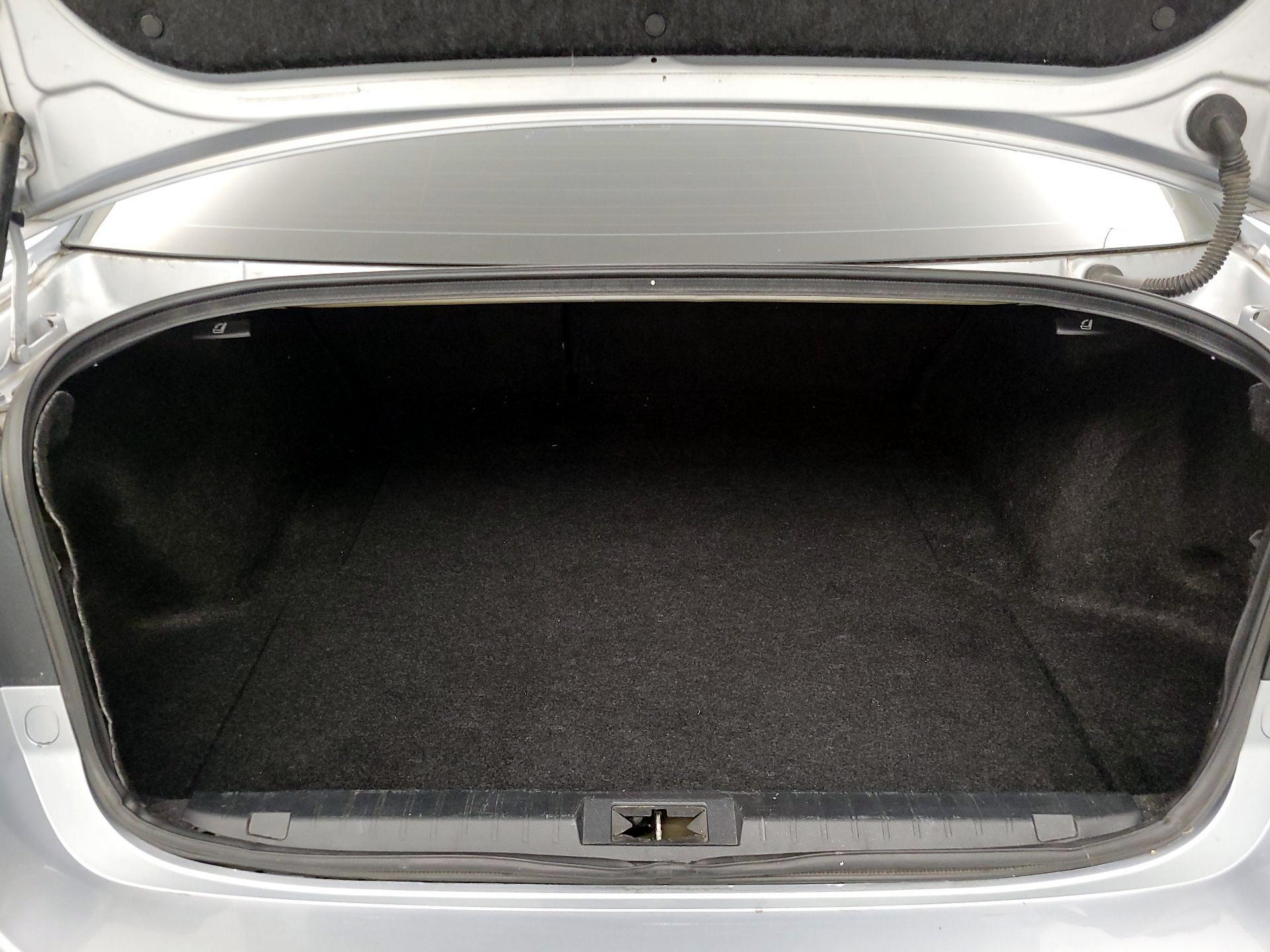Thumbnail: 2015 Subaru Legacy - 20