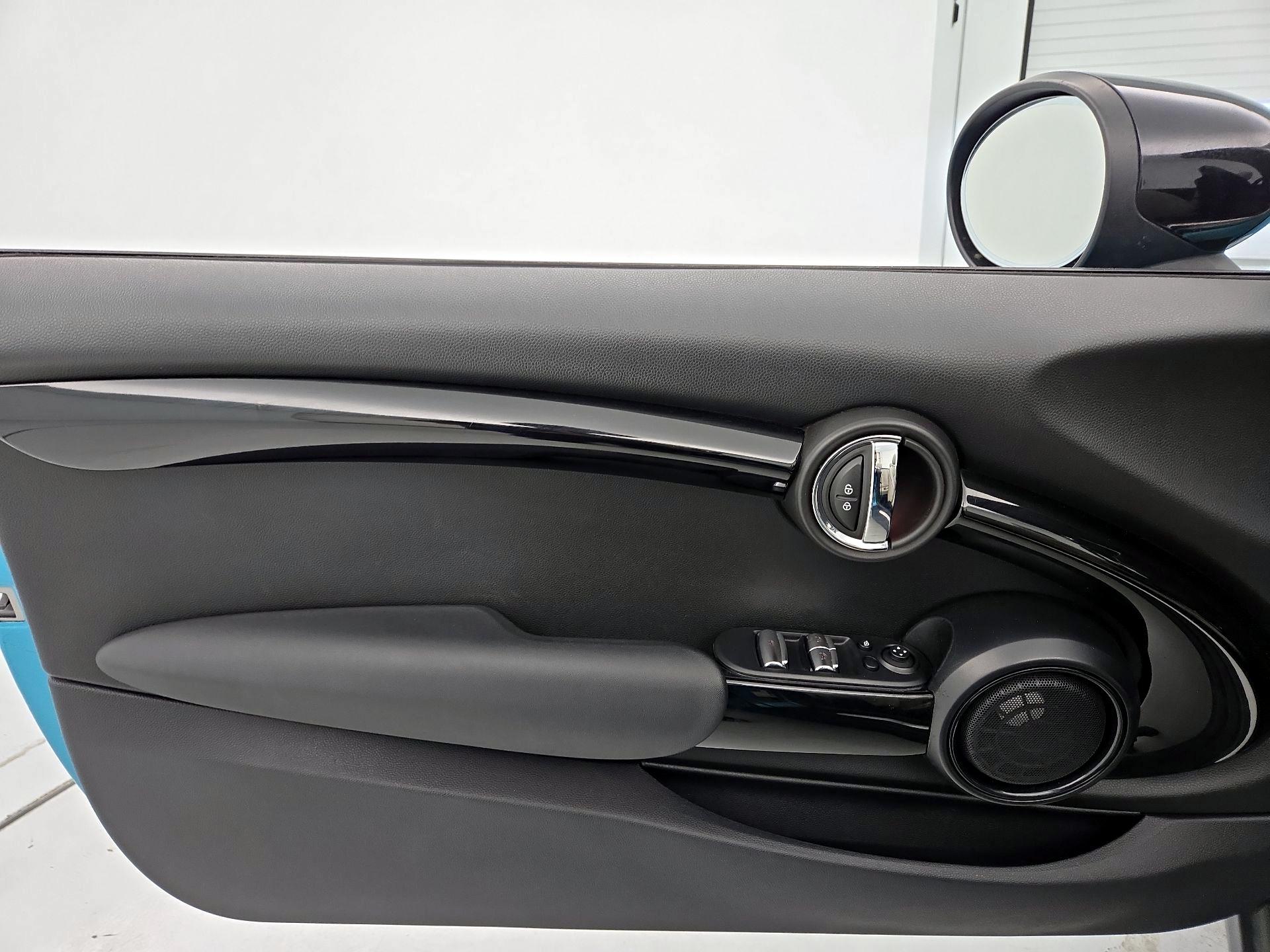 Thumbnail: 2021 MINI Cooper - 12
