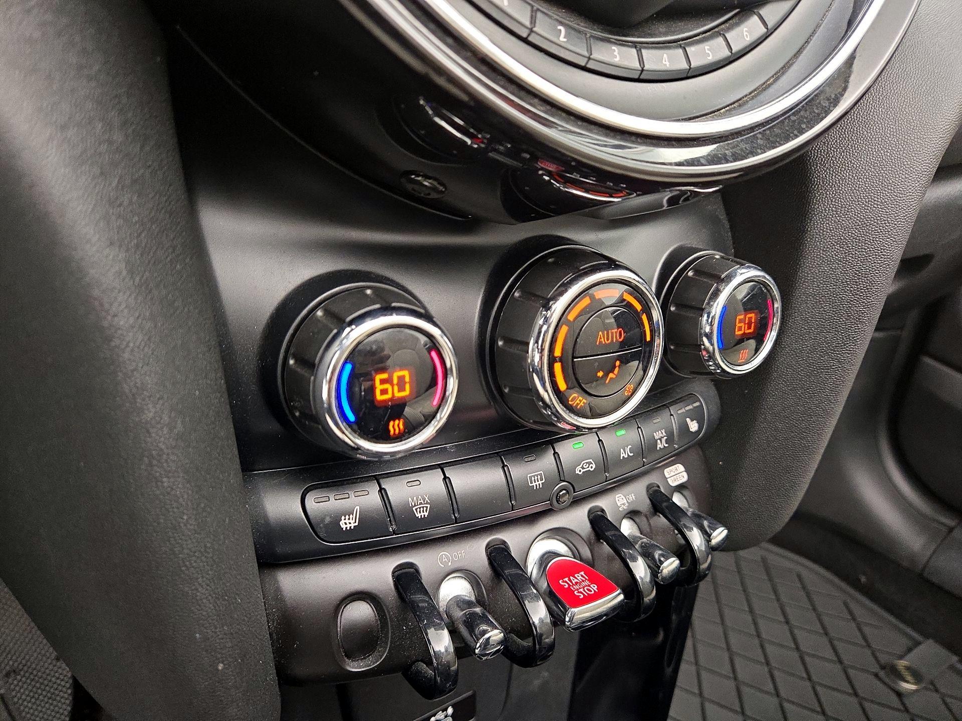 Thumbnail: 2021 MINI Cooper - 17
