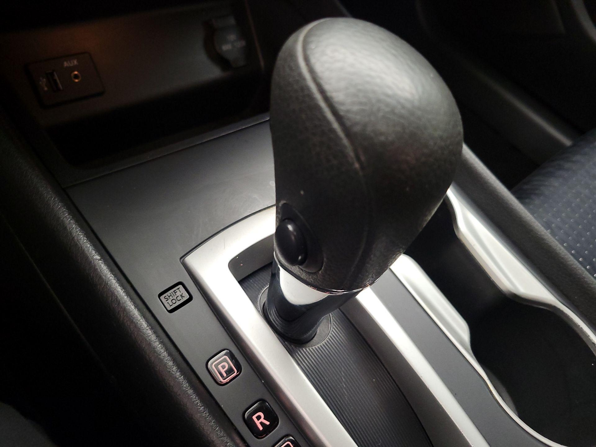 Thumbnail: 2016 Nissan Altima - 17