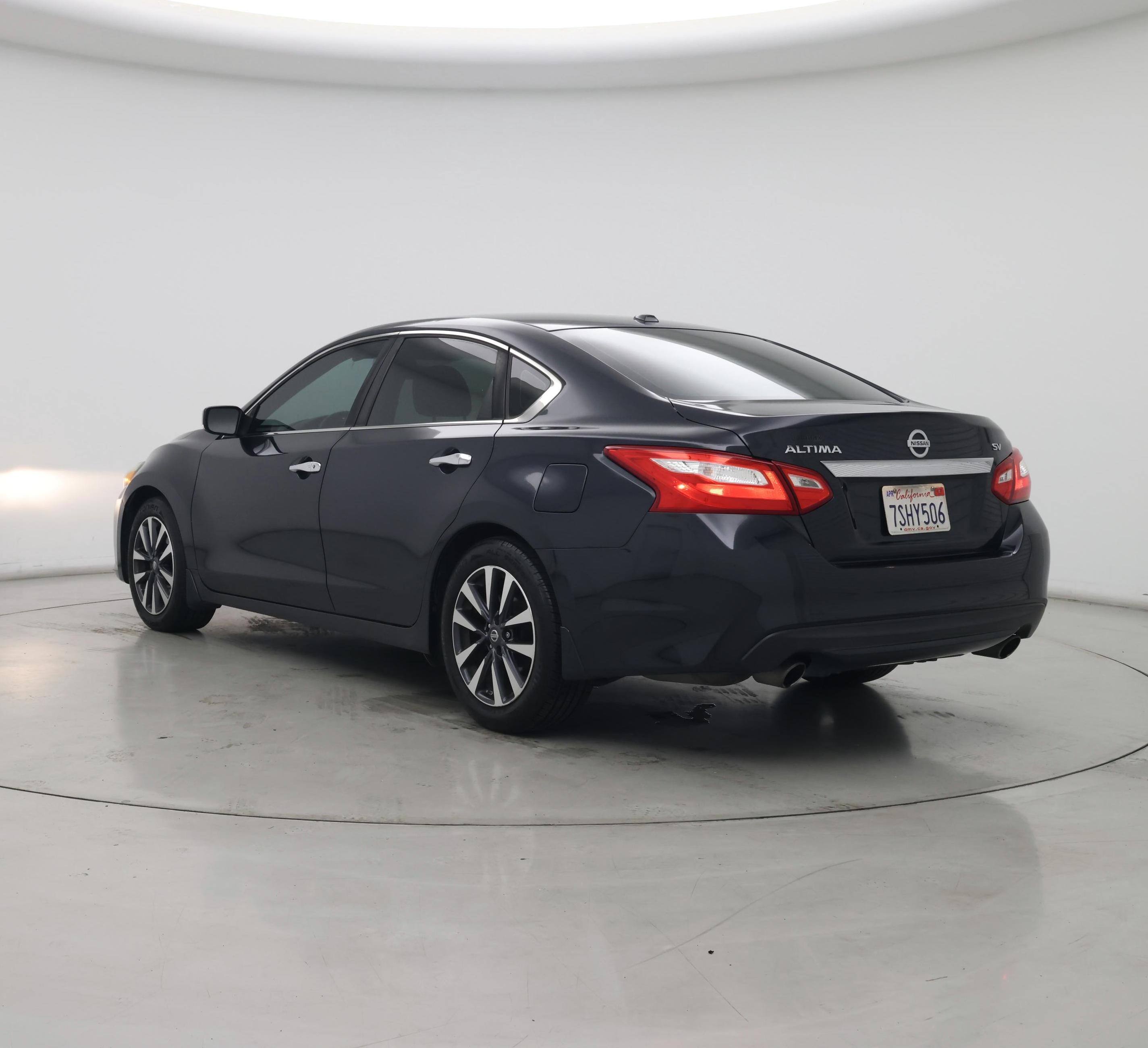 Thumbnail: 2016 Nissan Altima - 2