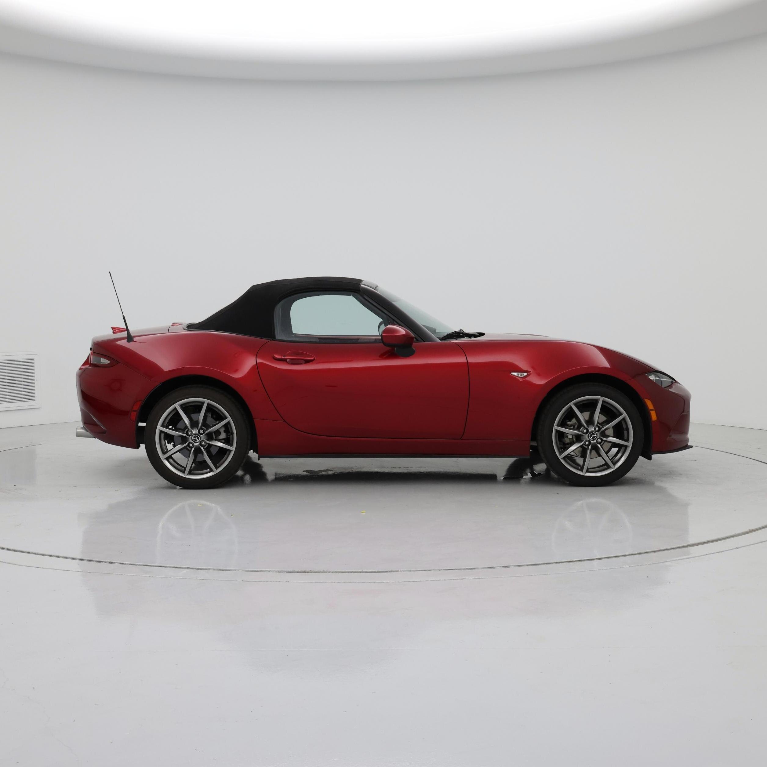 Thumbnail: 2023 Mazda MX-5 Miata - 7