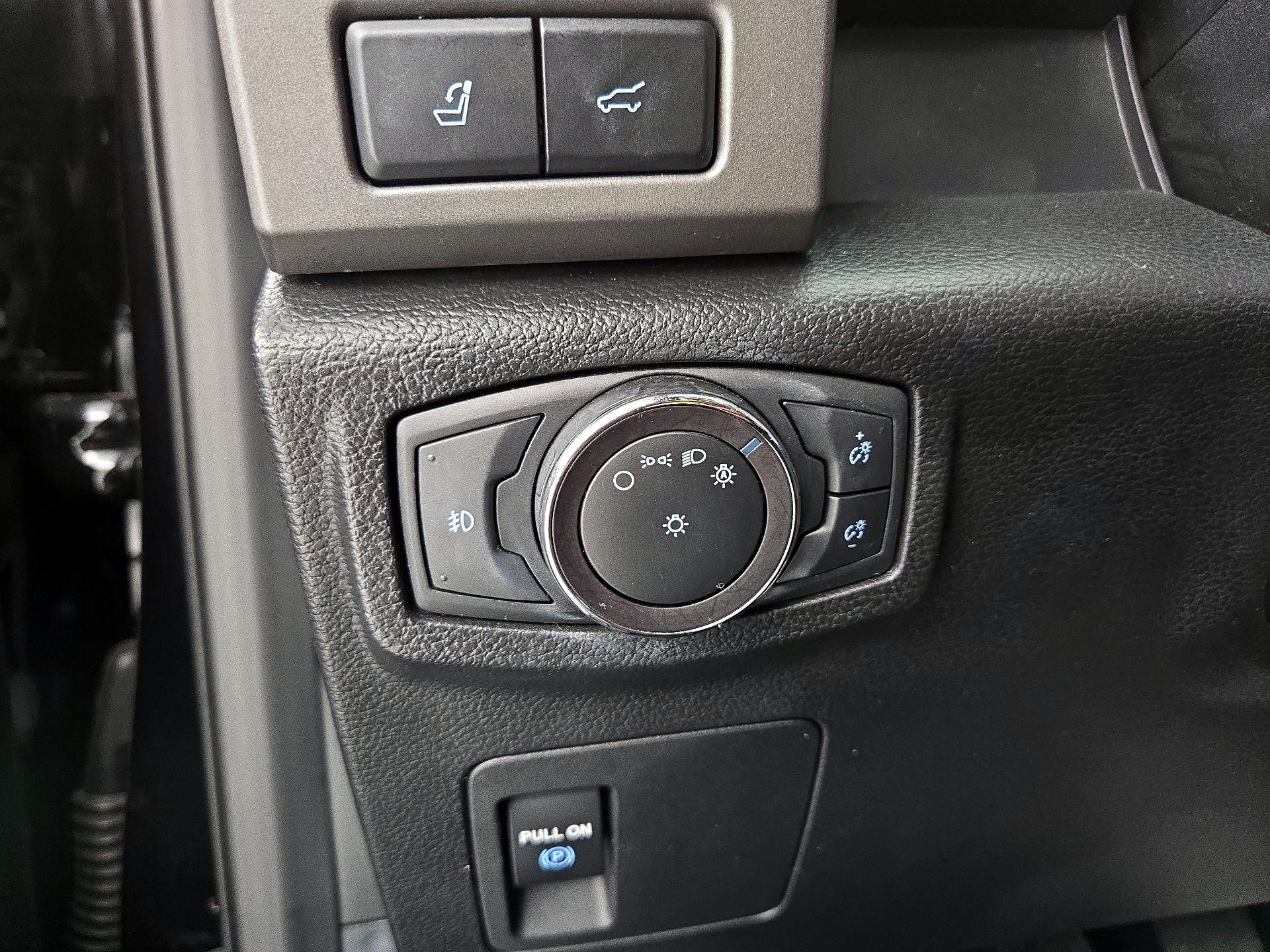 Thumbnail: 2020 Ford Expedition - 13