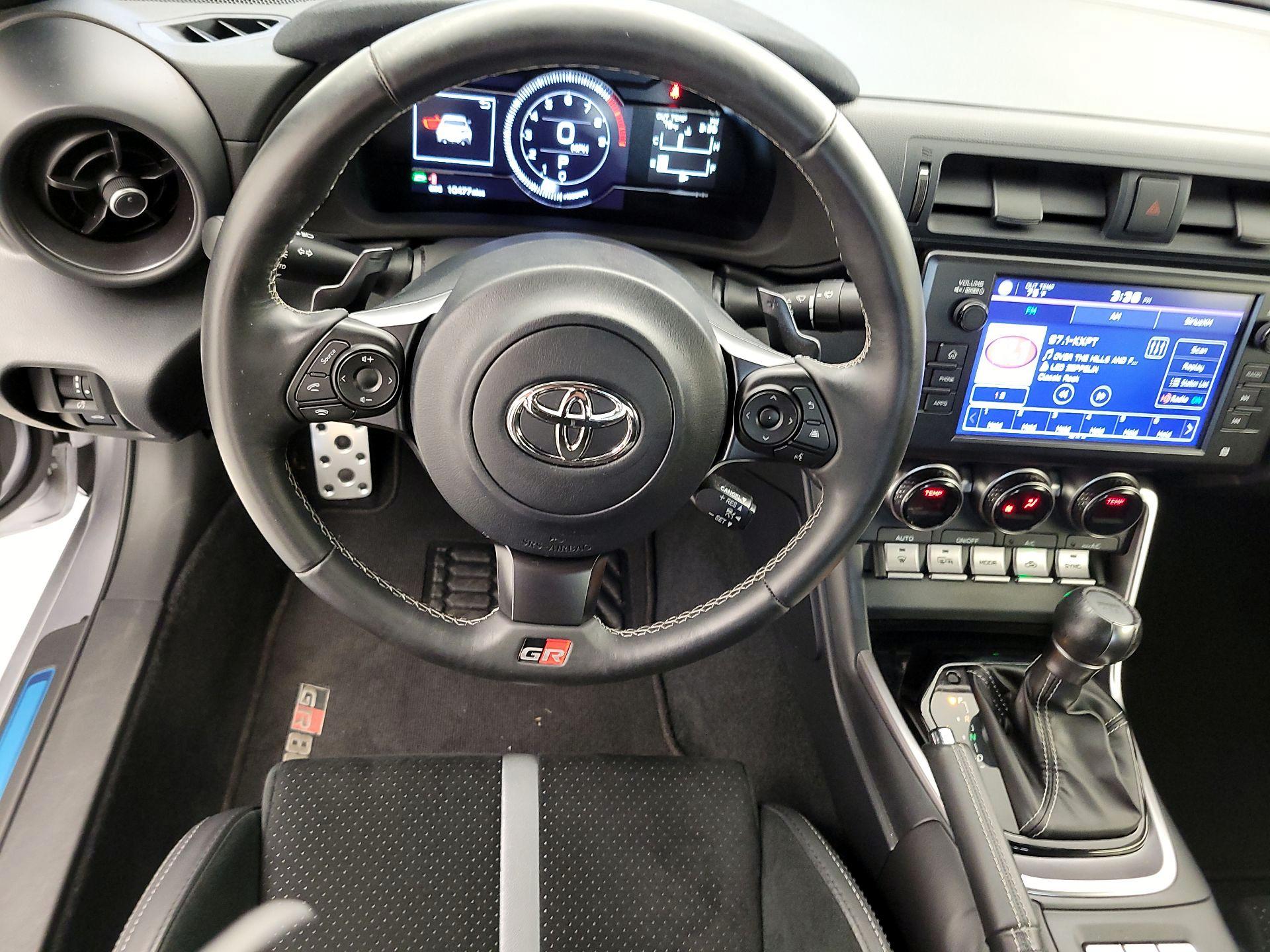 Thumbnail: 2023 Toyota GR86 - 10