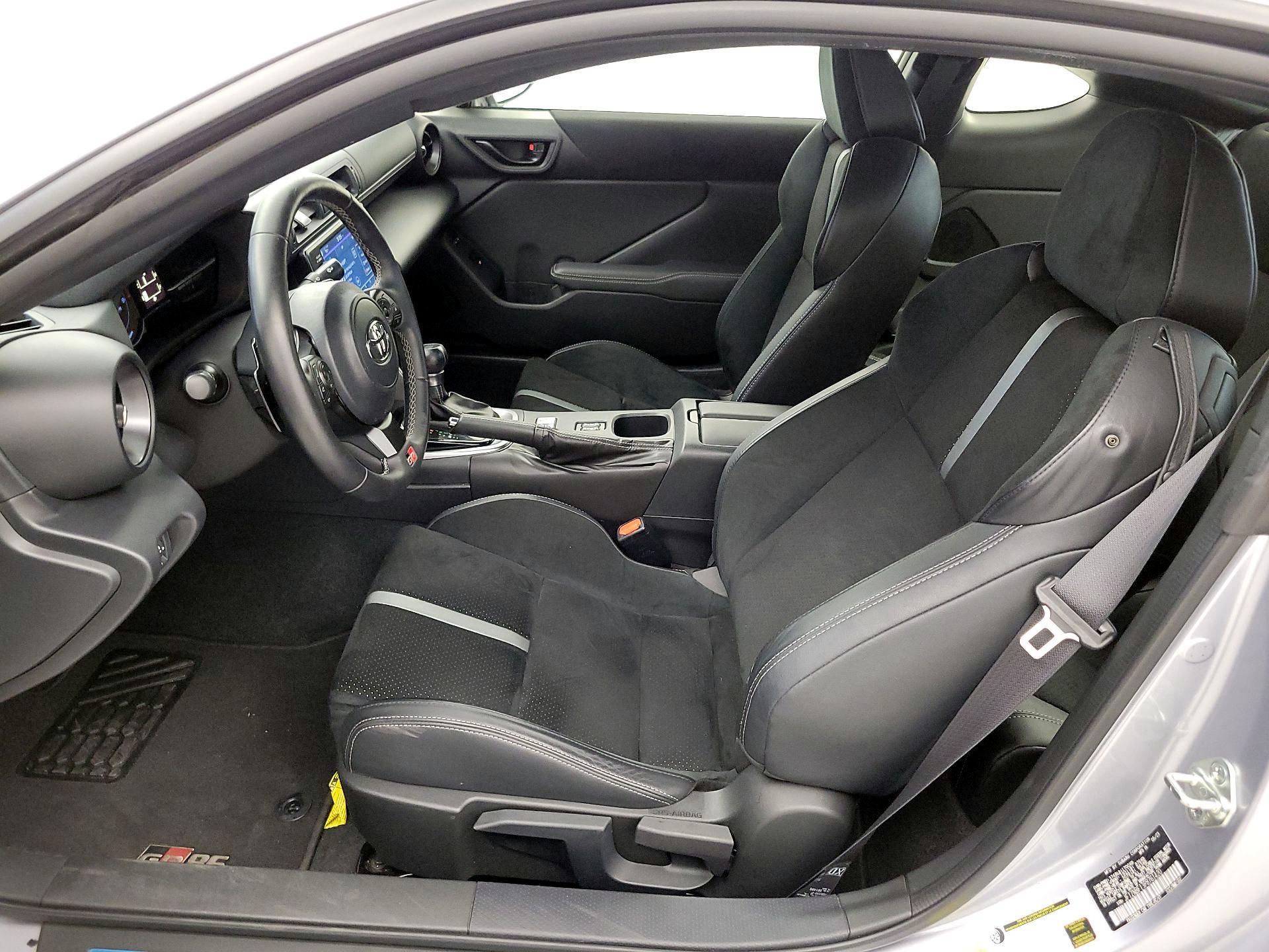 Thumbnail: 2023 Toyota GR86 - 11