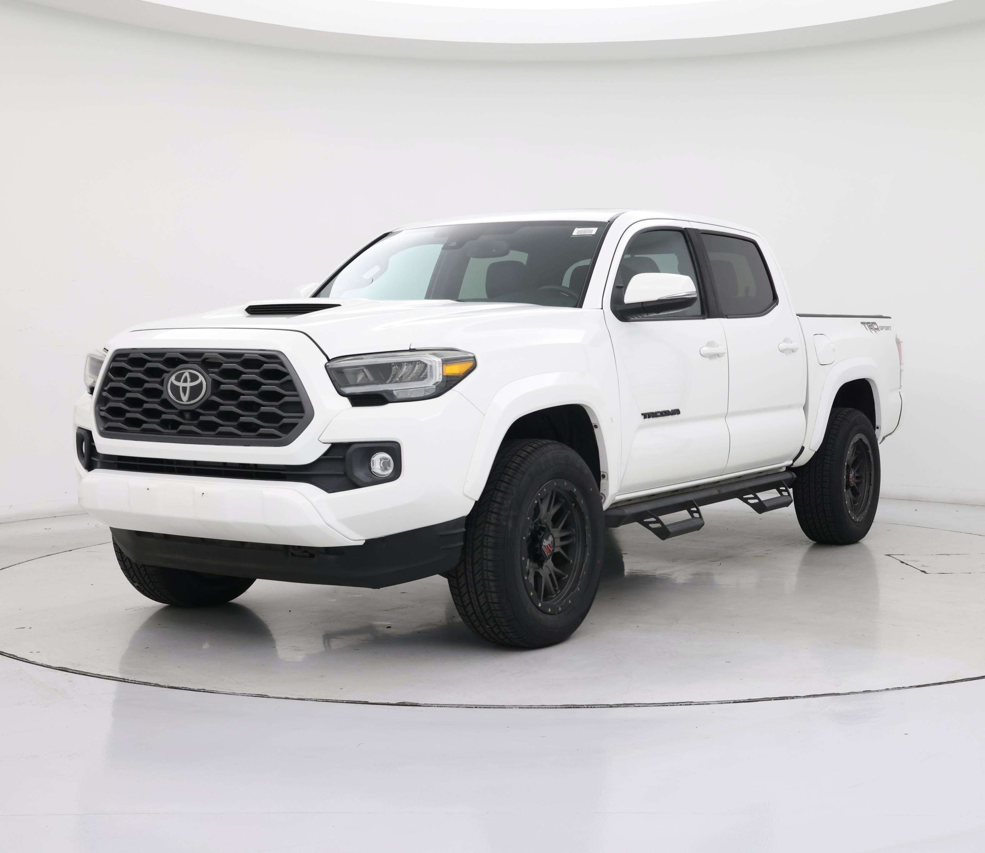 Thumbnail: 2020 Toyota Tacoma - 4